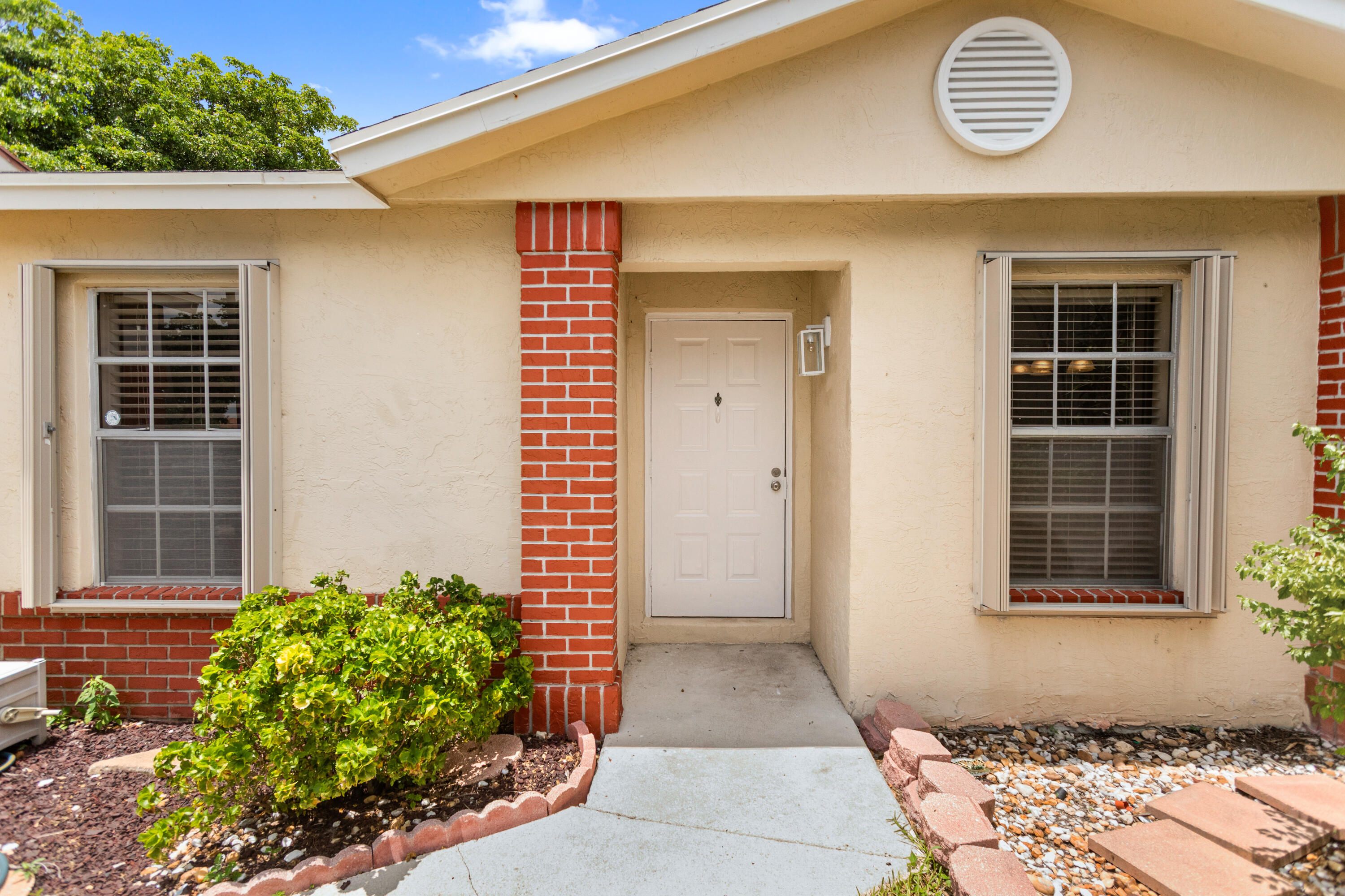 13945 Langley Place Property Photo 15