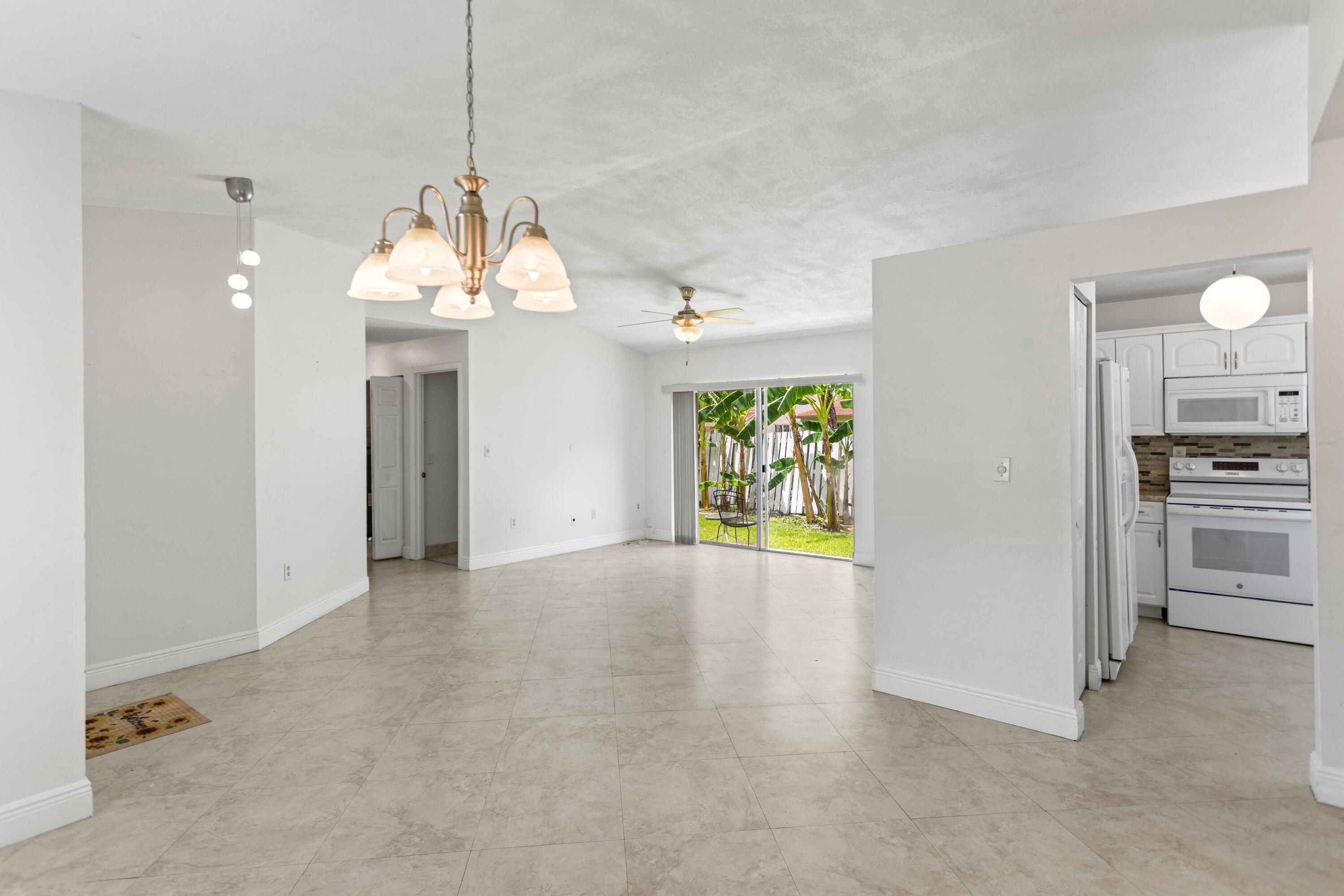 13945 Langley Place Property Photo 21
