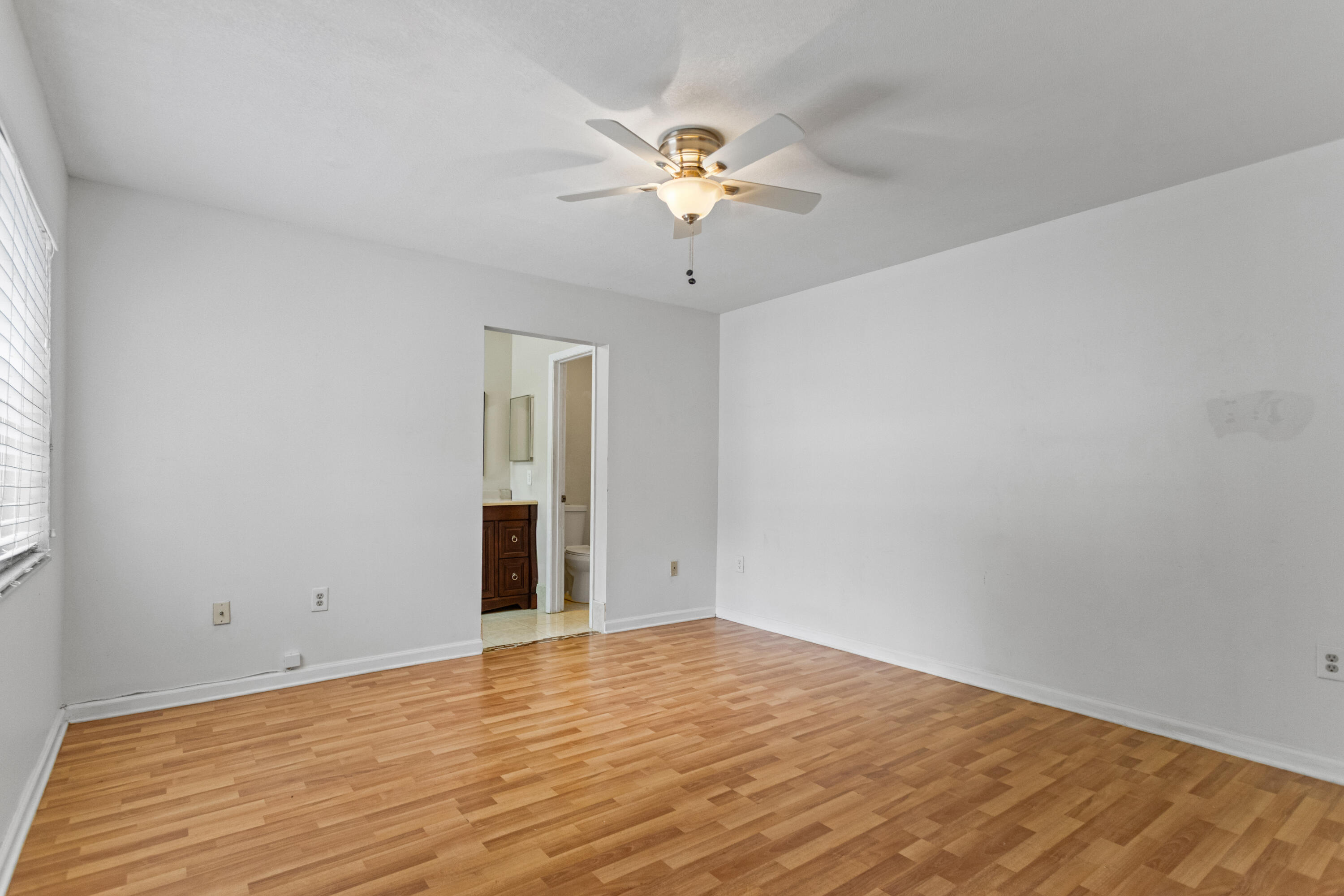 13945 Langley Place Property Photo 22