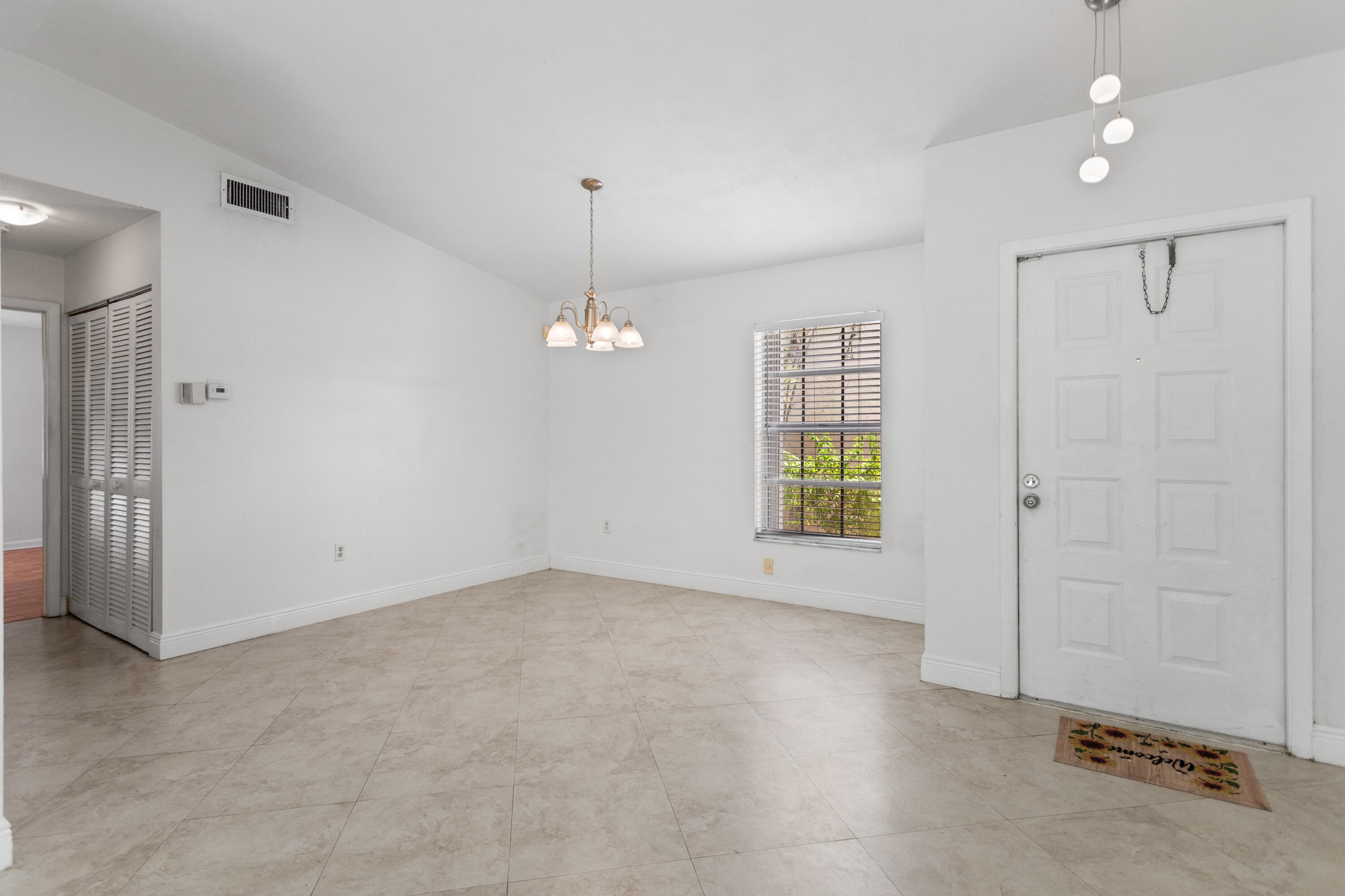 13945 Langley Place Property Photo 25