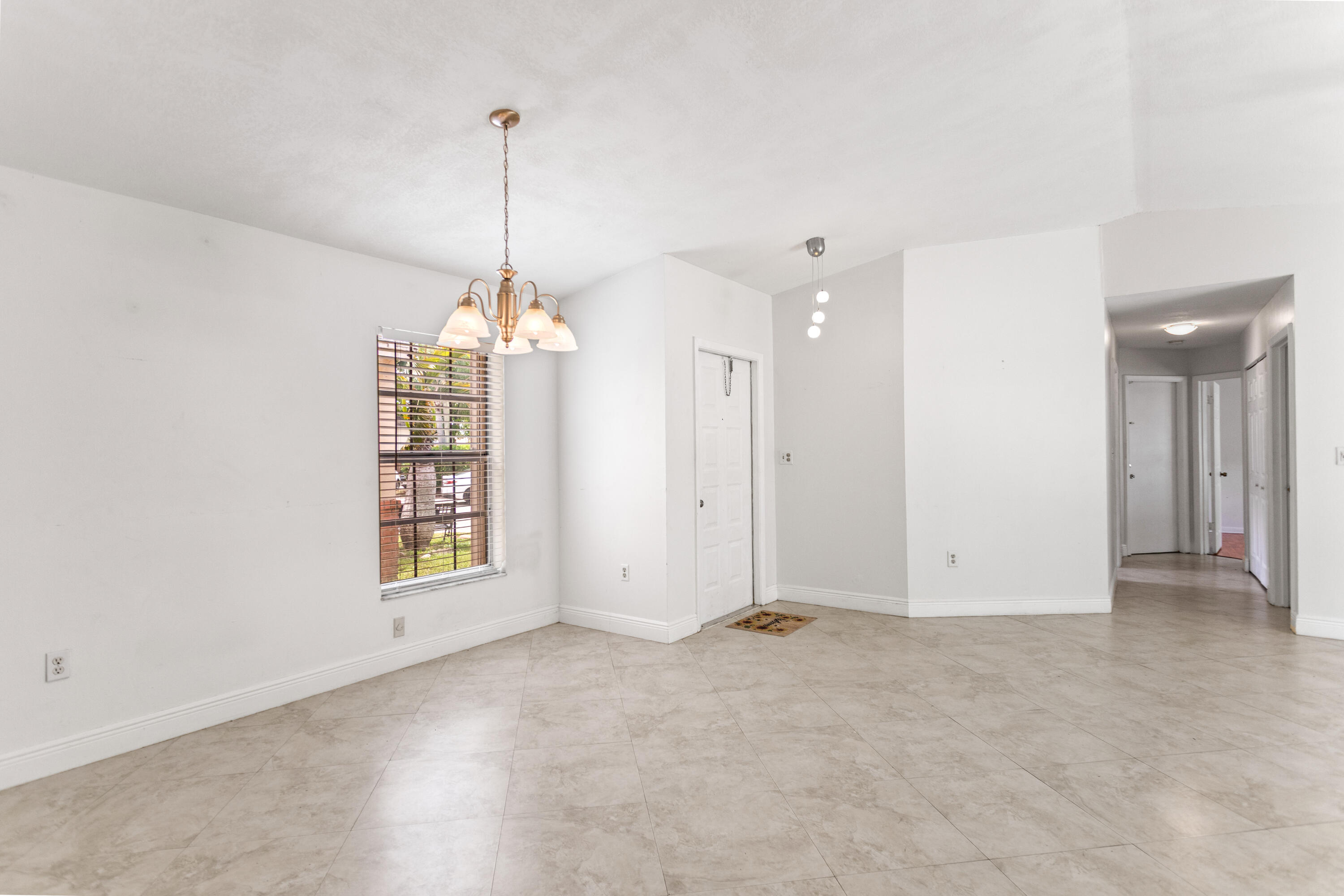 13945 Langley Place Property Photo 40