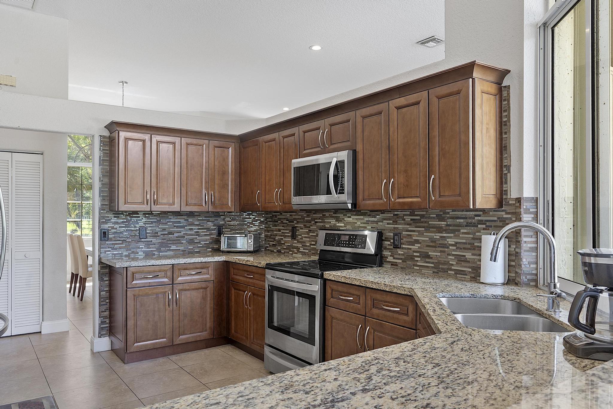 875 Bayside Lane Property Photo 15