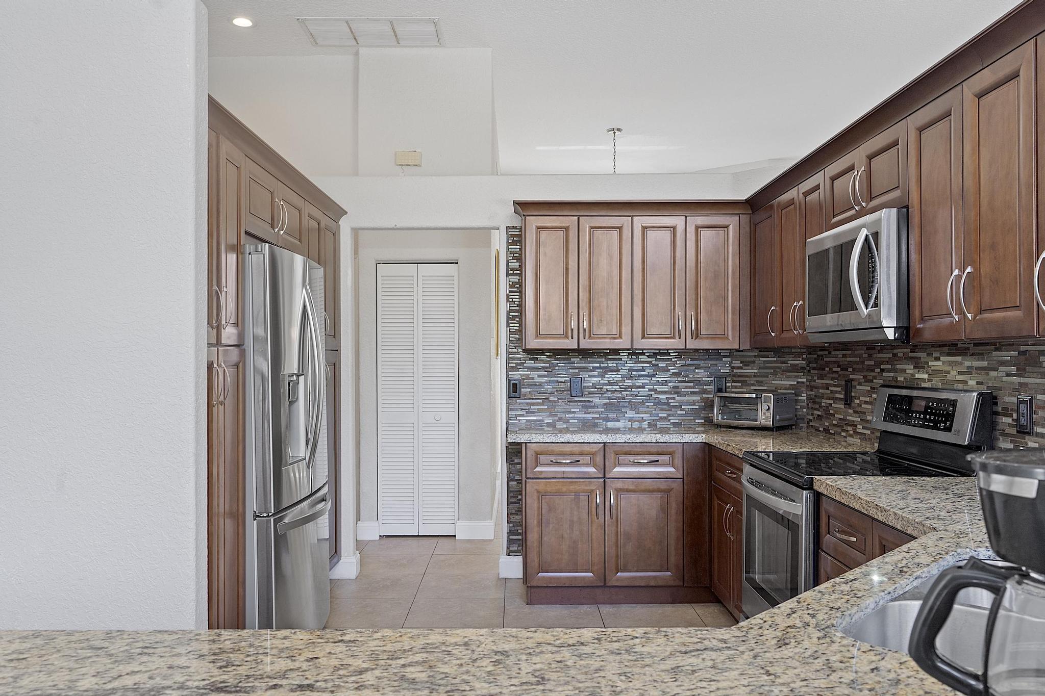 875 Bayside Lane Property Photo 16