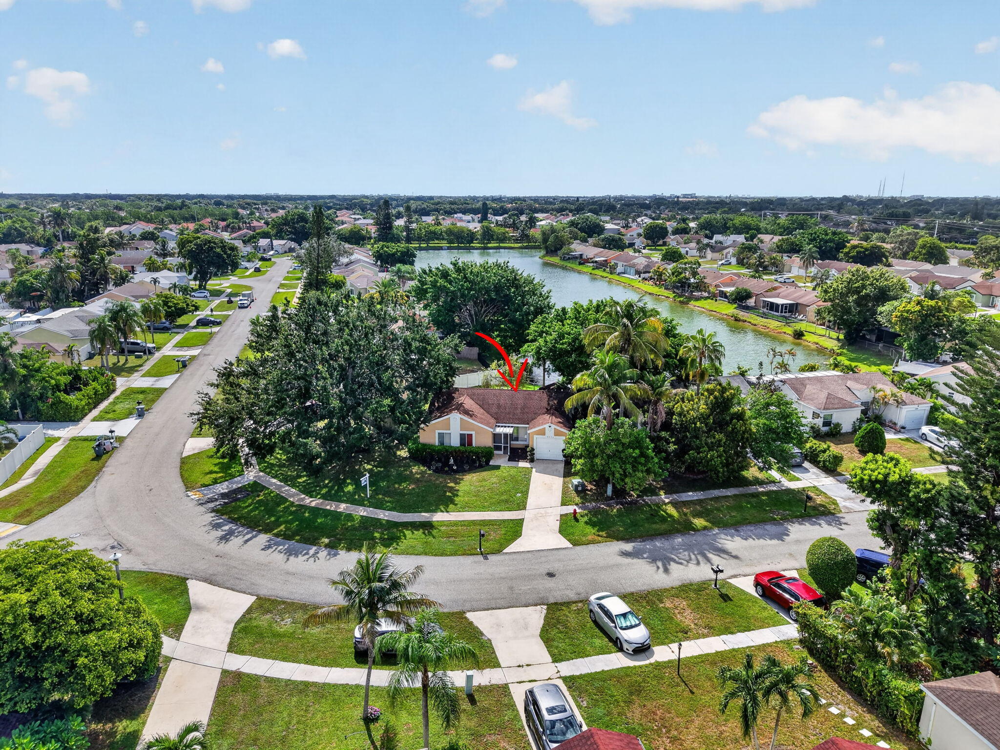 18838 Cloud Lake Circle Property Photo 3