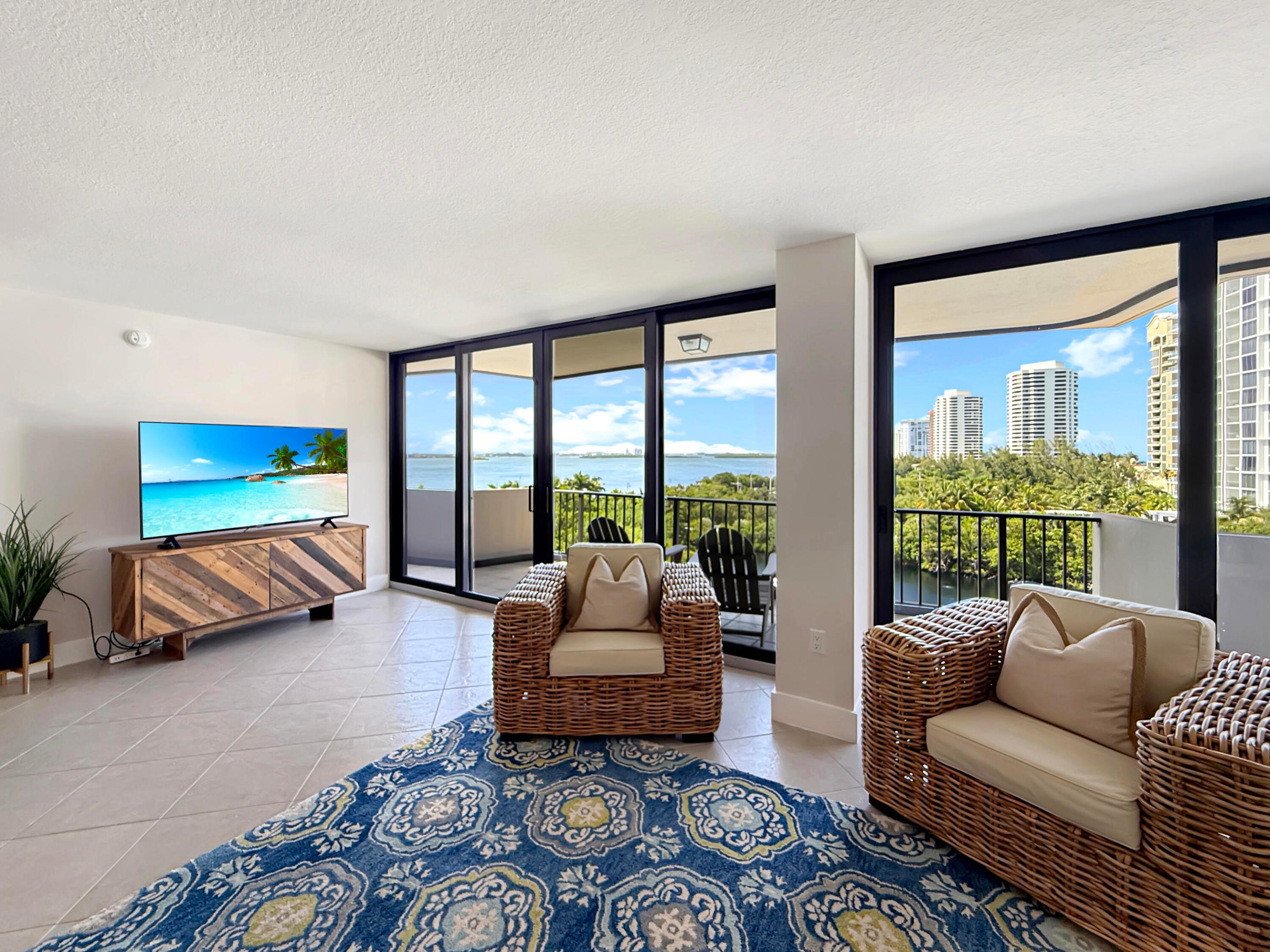 4200 N Ocean Drive 2-705 Property Photo 4