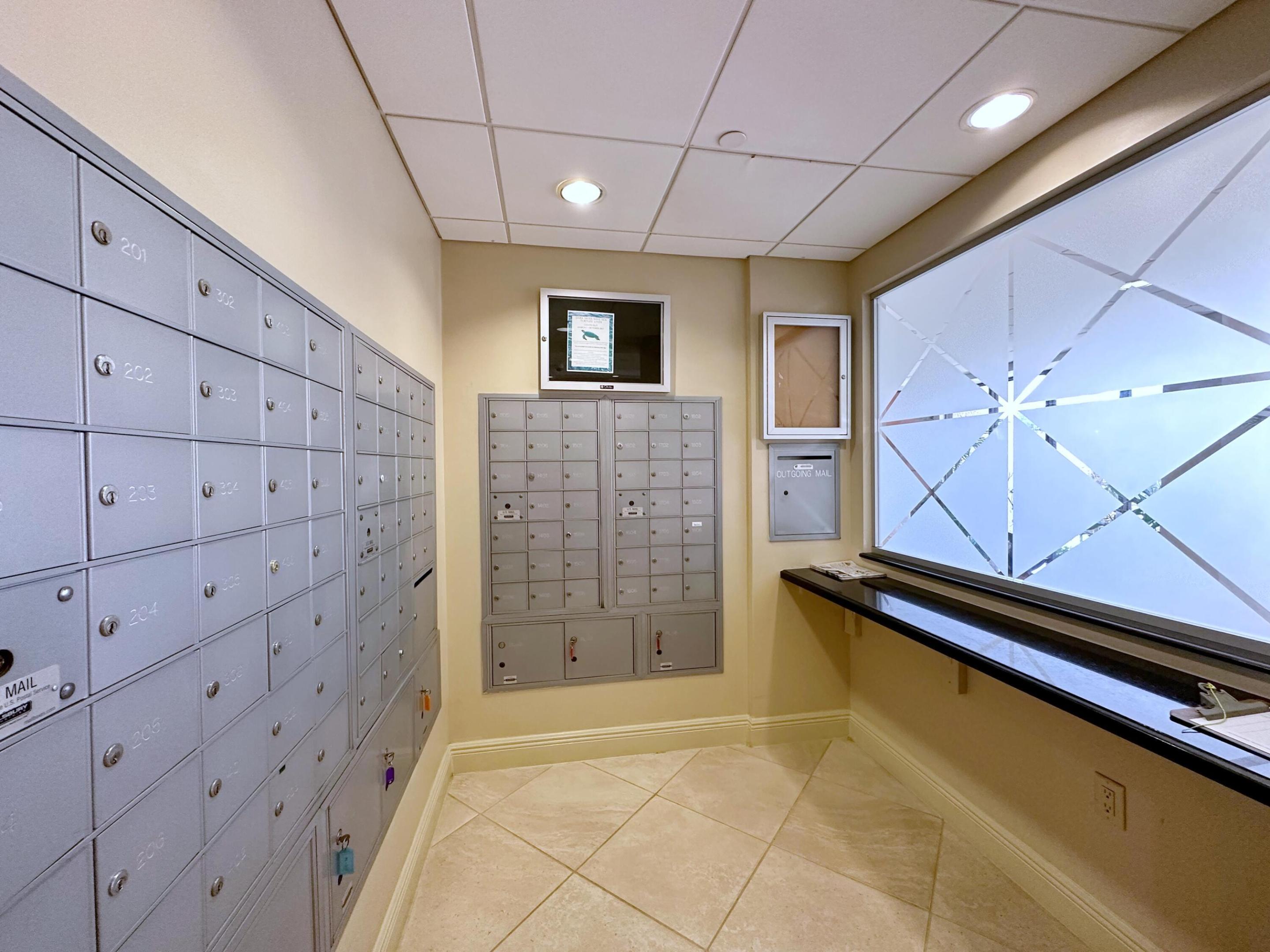 4200 N Ocean Drive 2-705 Property Photo 24