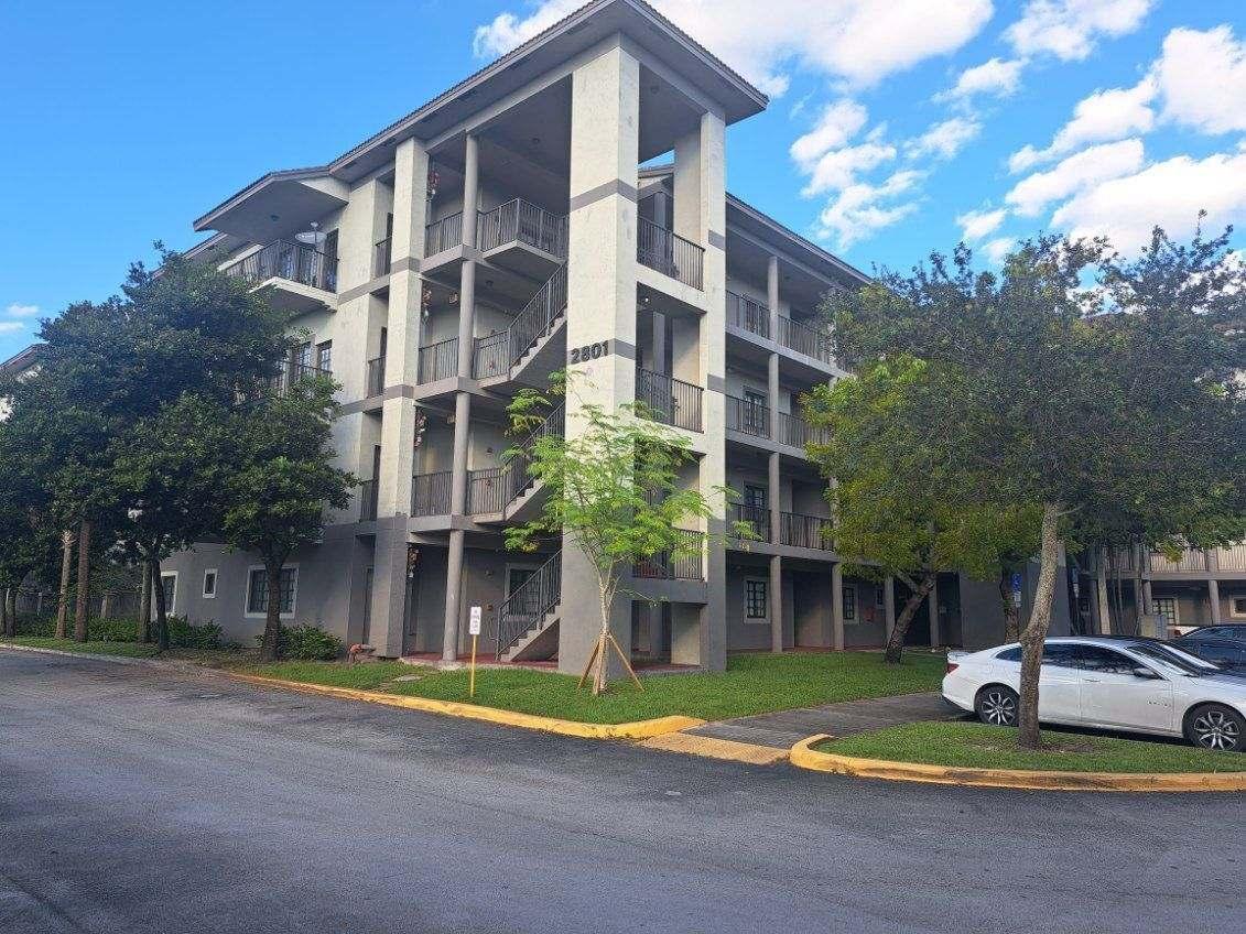2801 RIVERSIDE Drive 105-S Property Photo 1