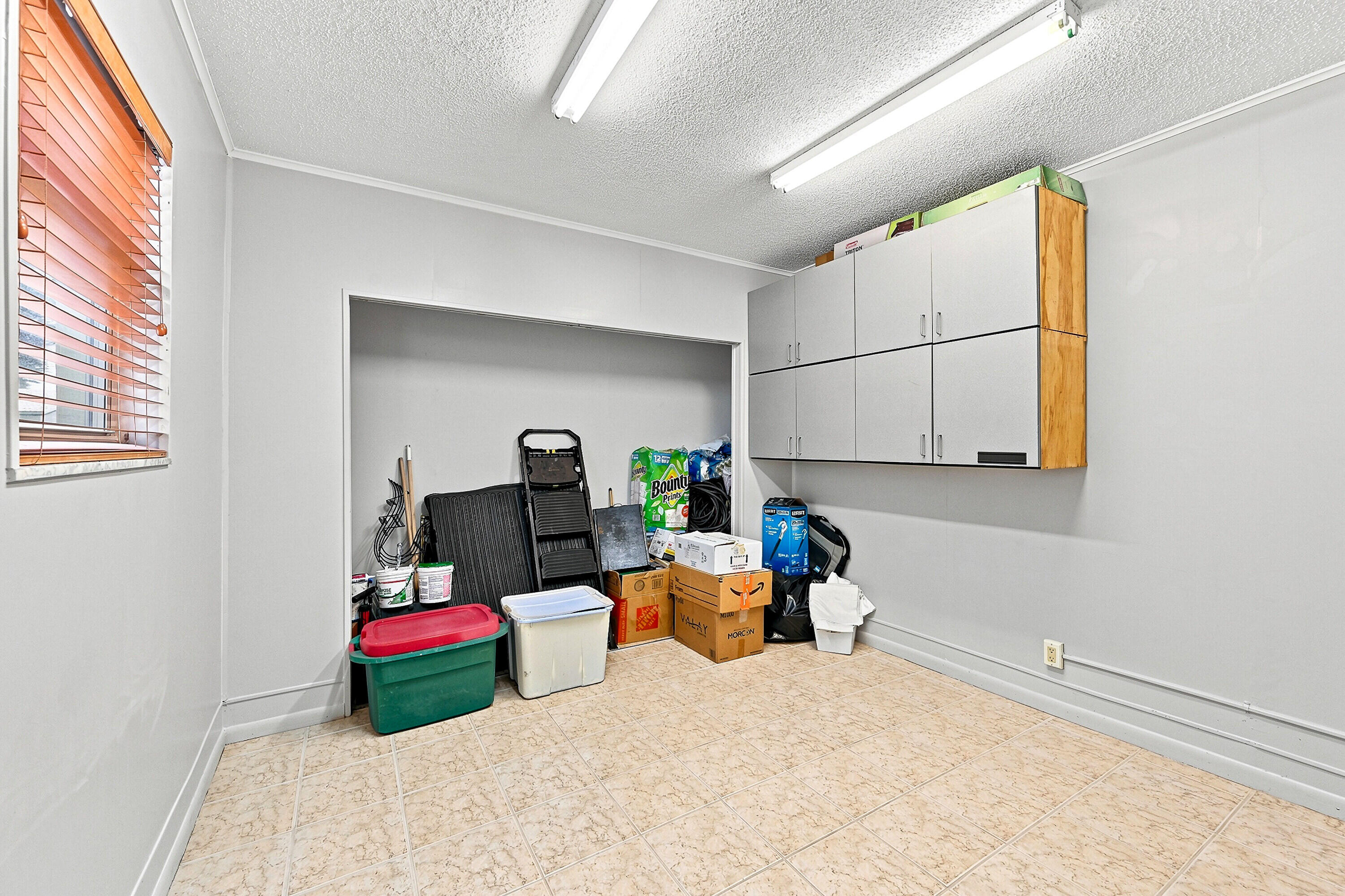8960 Nw 12th Place Property Photo 37
