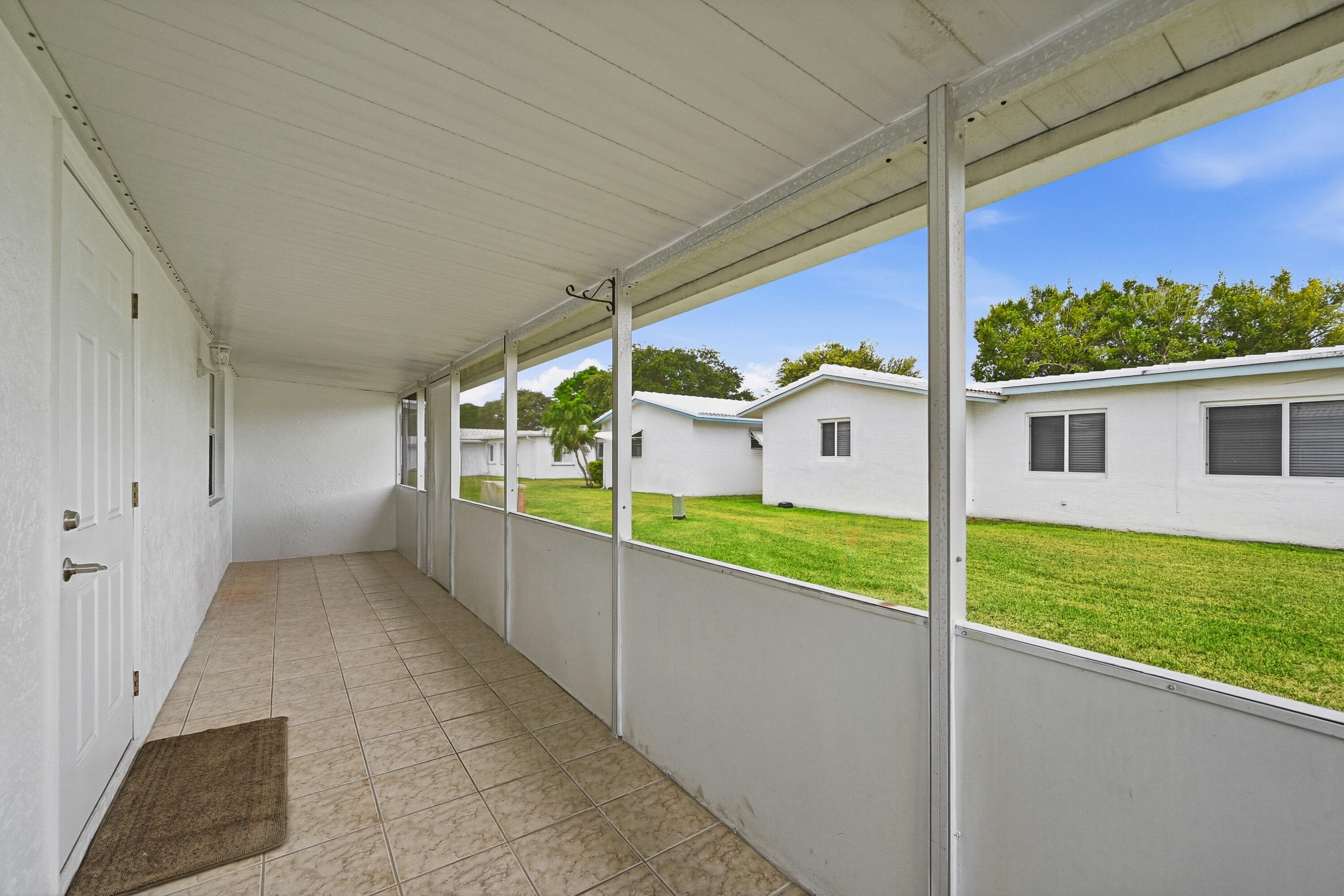 8960 Nw 12th Place Property Photo 40