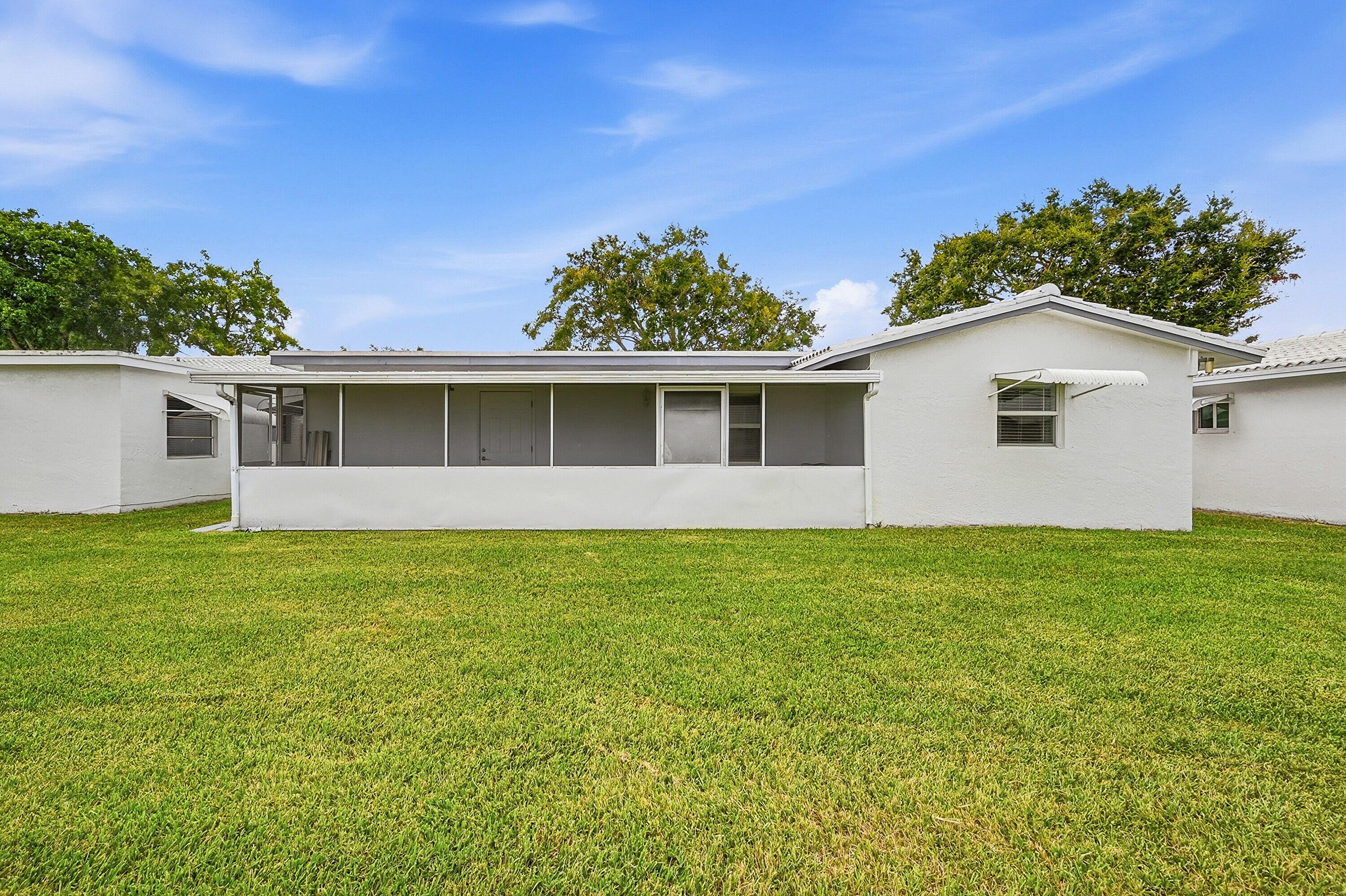 8960 Nw 12th Place Property Photo 43