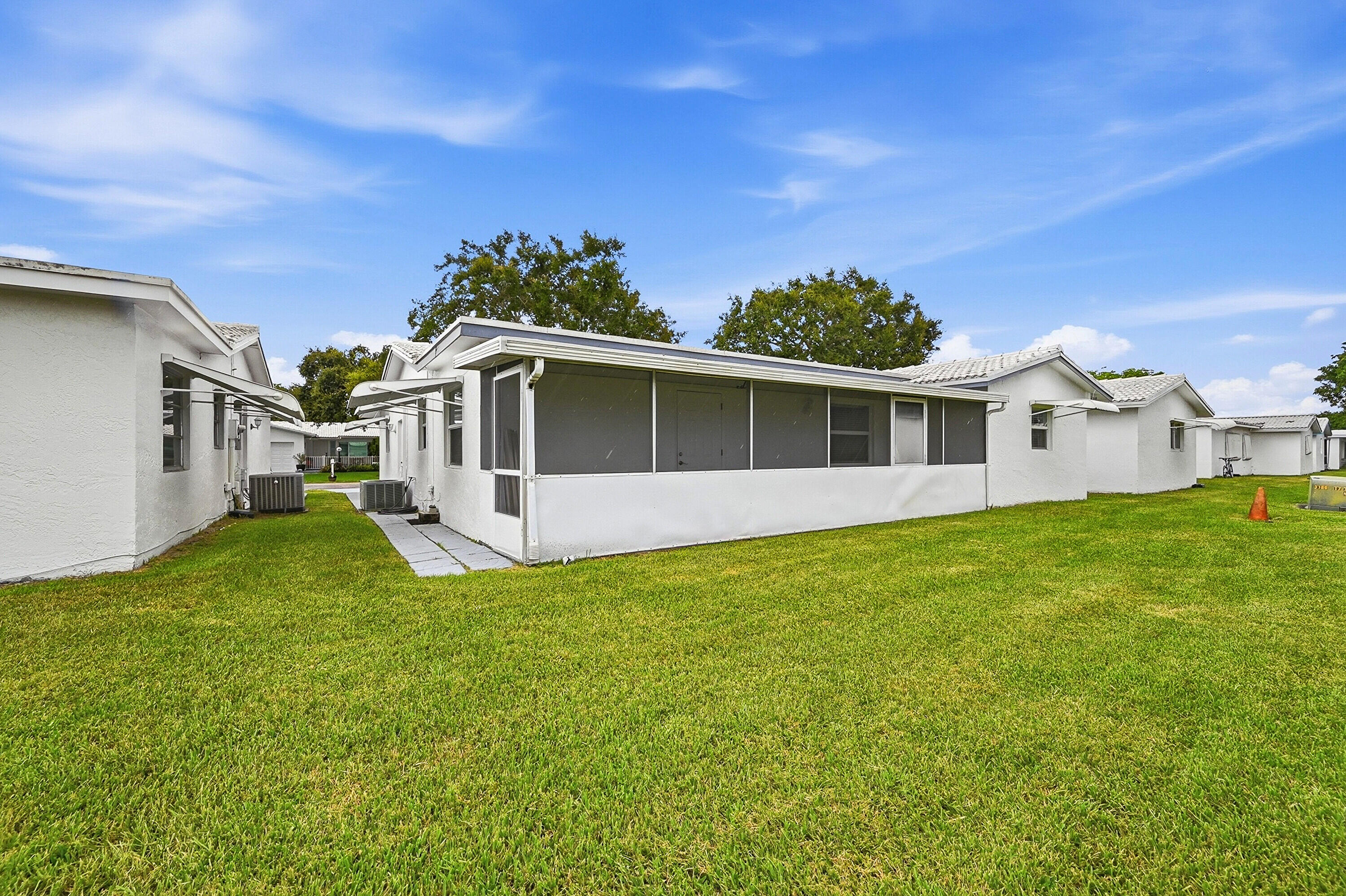8960 Nw 12th Place Property Photo 44