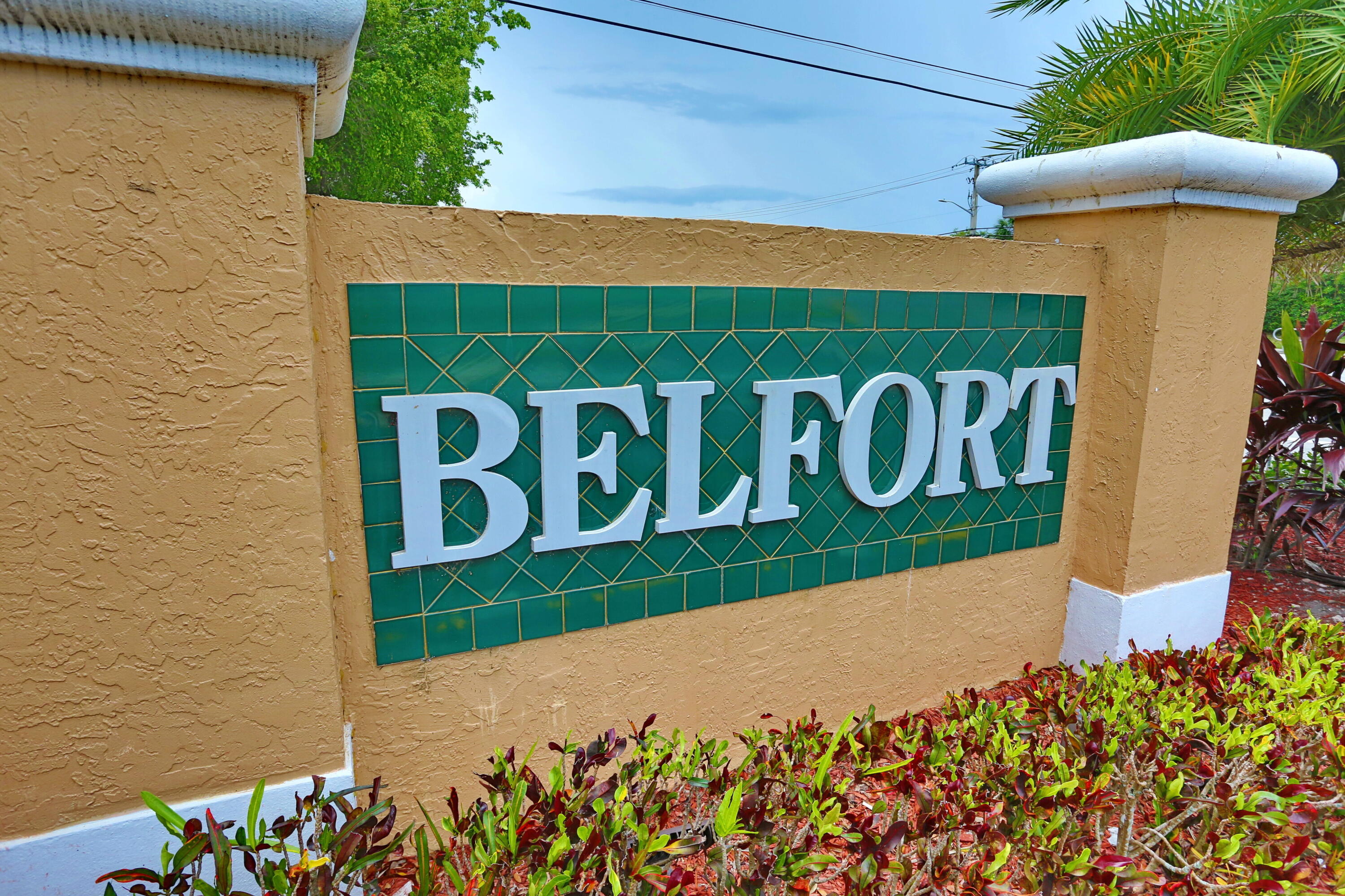 9968 N Belfort Circle Property Photo 1