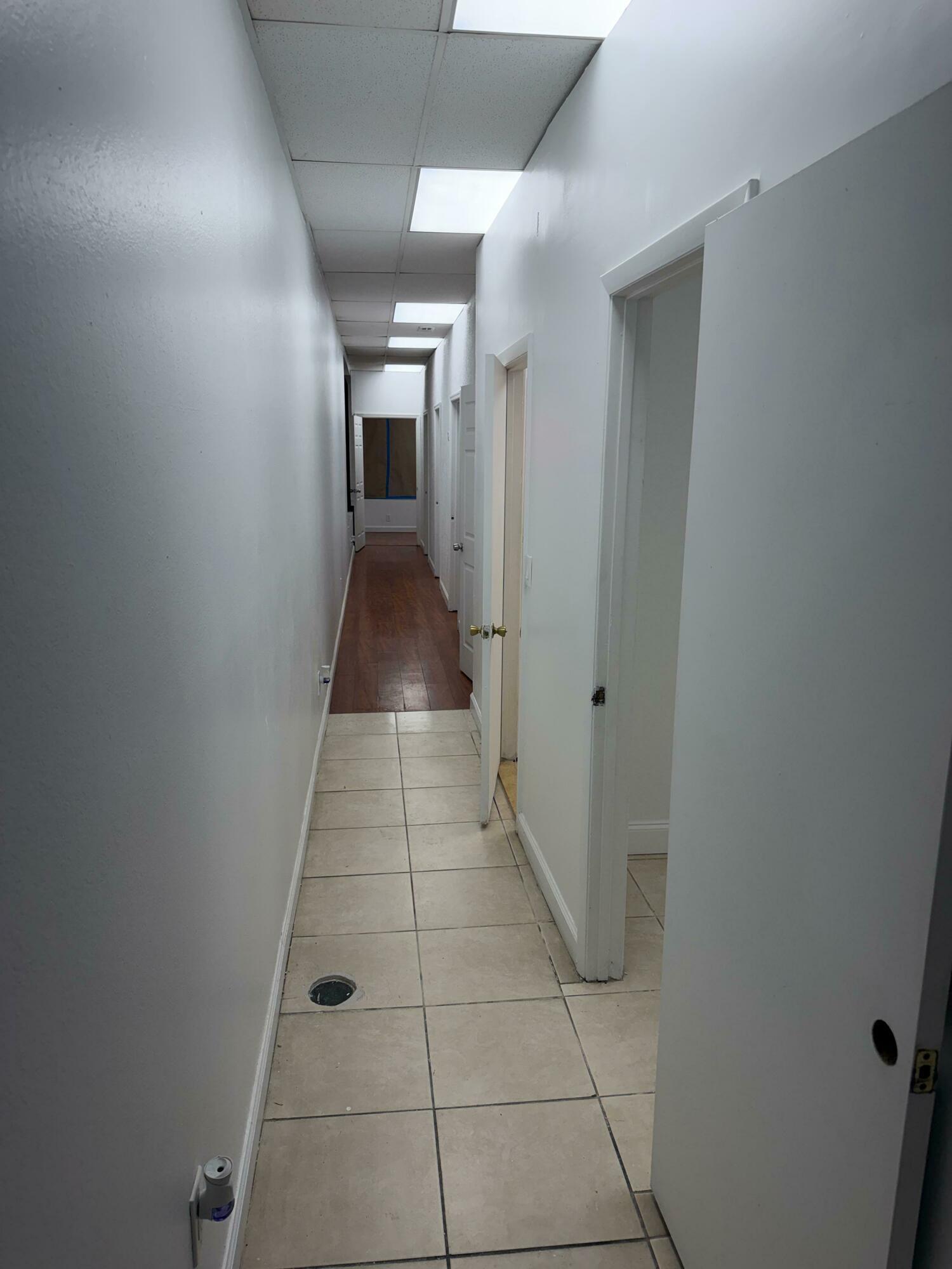 5100-5130 S State Road 7 Property Photo 5