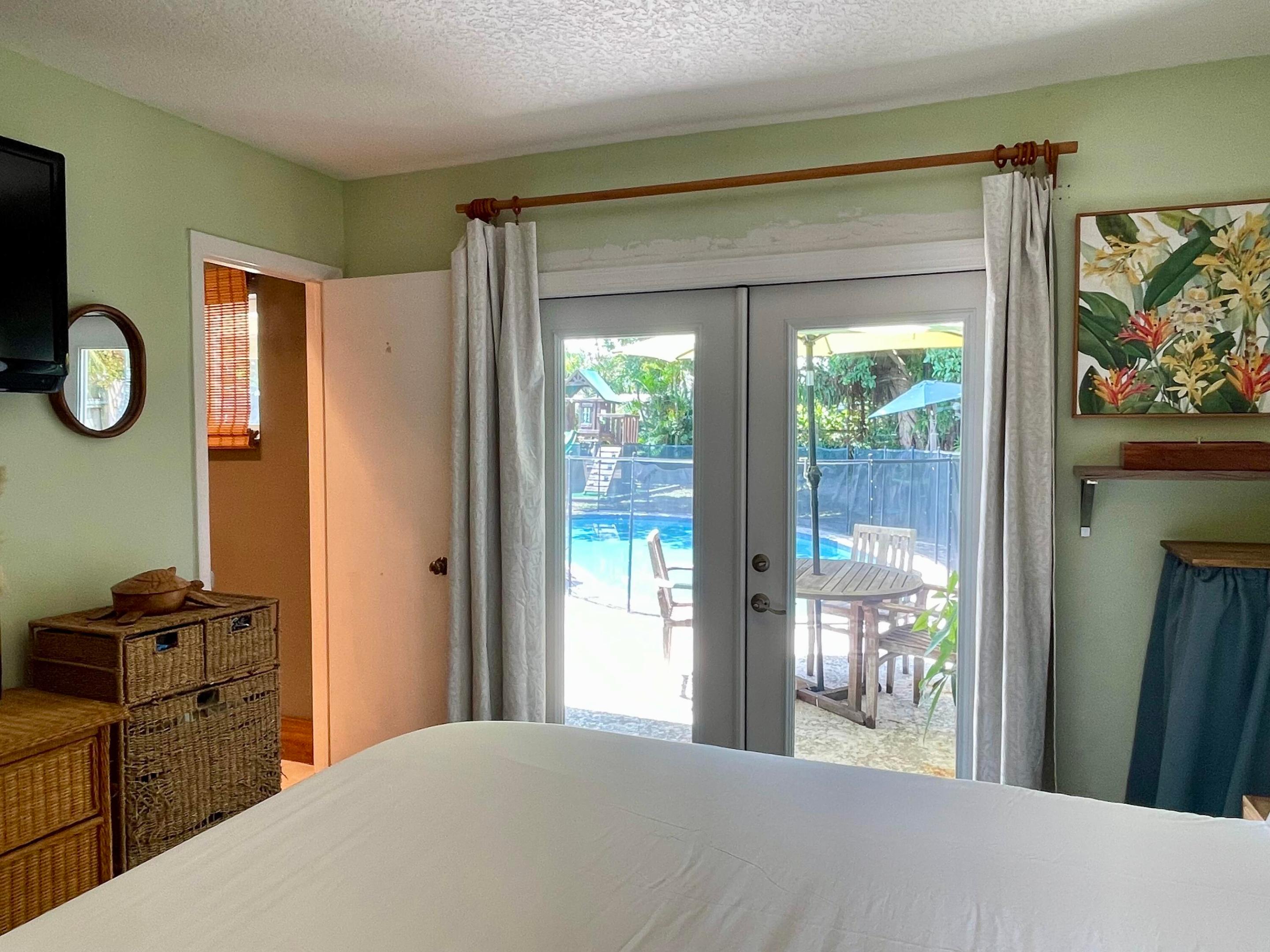 415 Beacon Street Property Photo 11