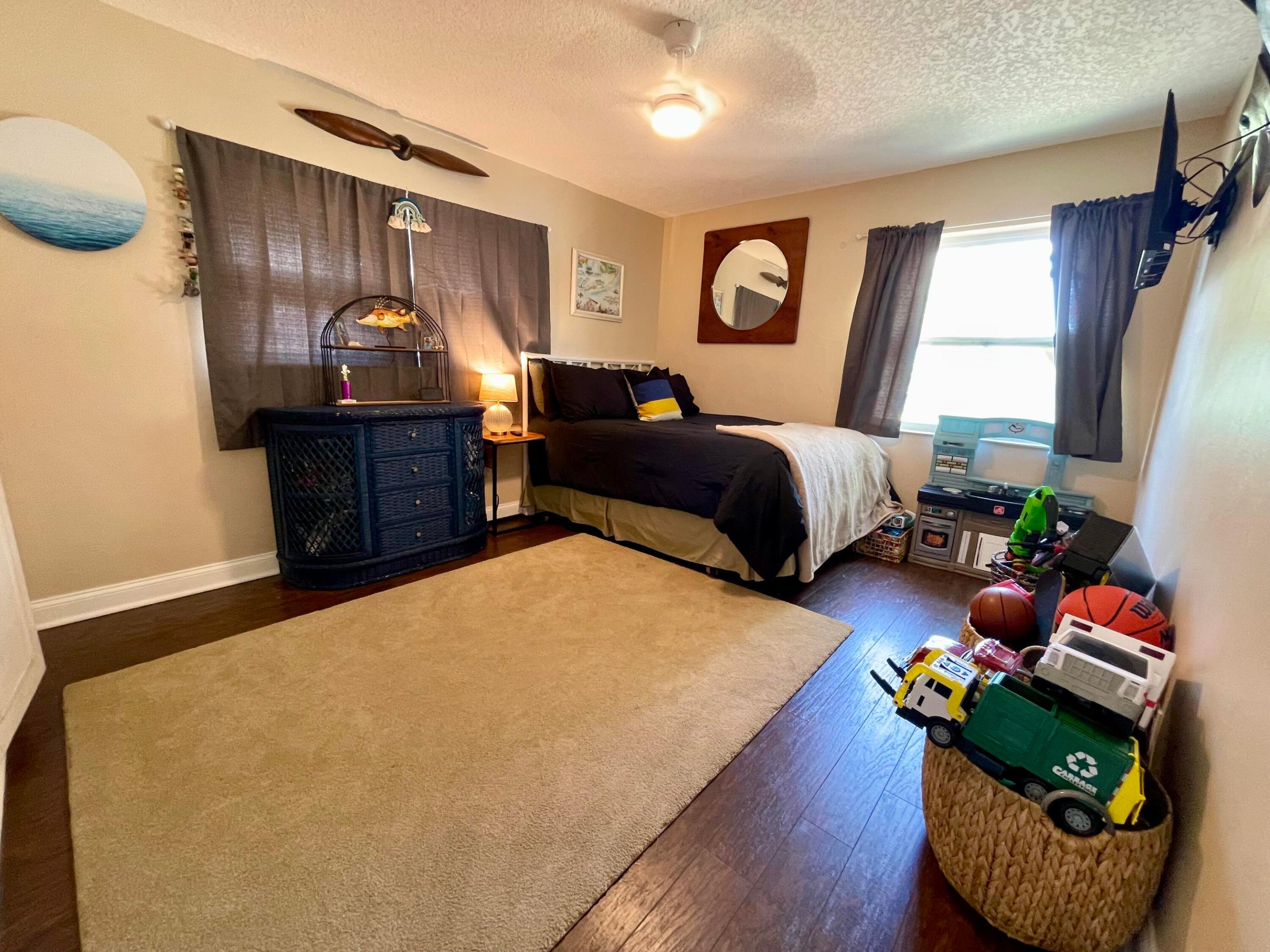 415 Beacon Street Property Photo 13