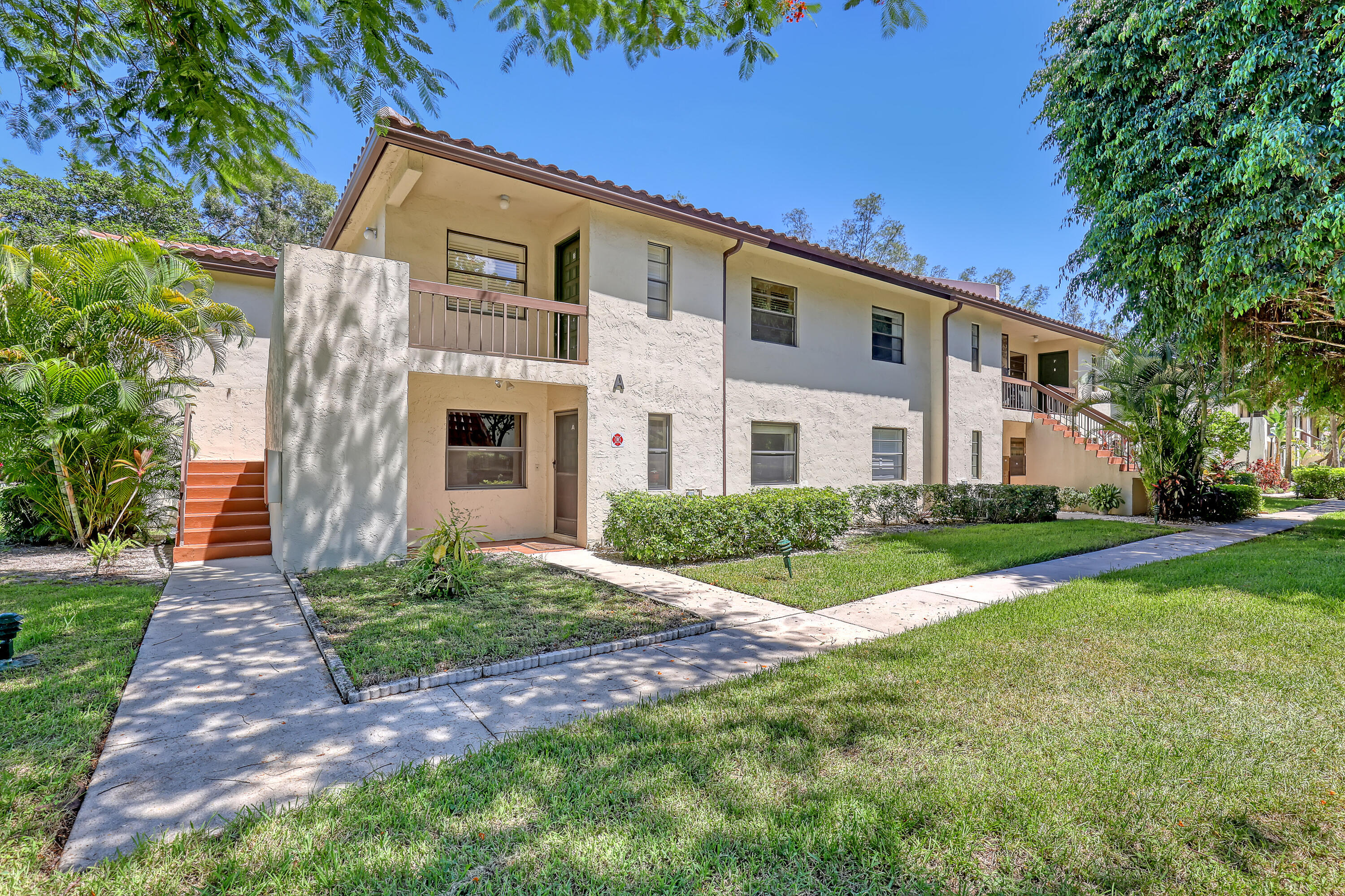 21662 Arriba Real 44-d Property Photo 3