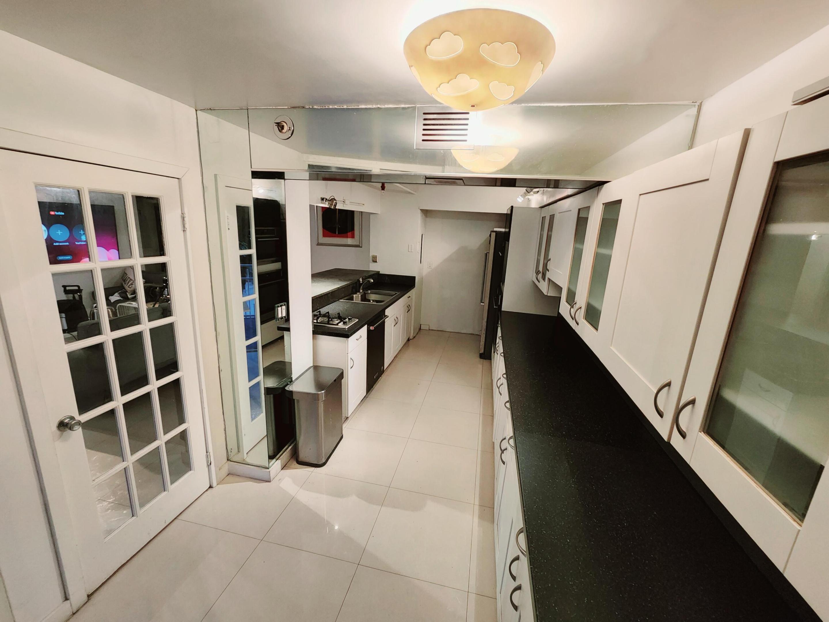 1000 Quayside Terrace 408 Property Photo 11