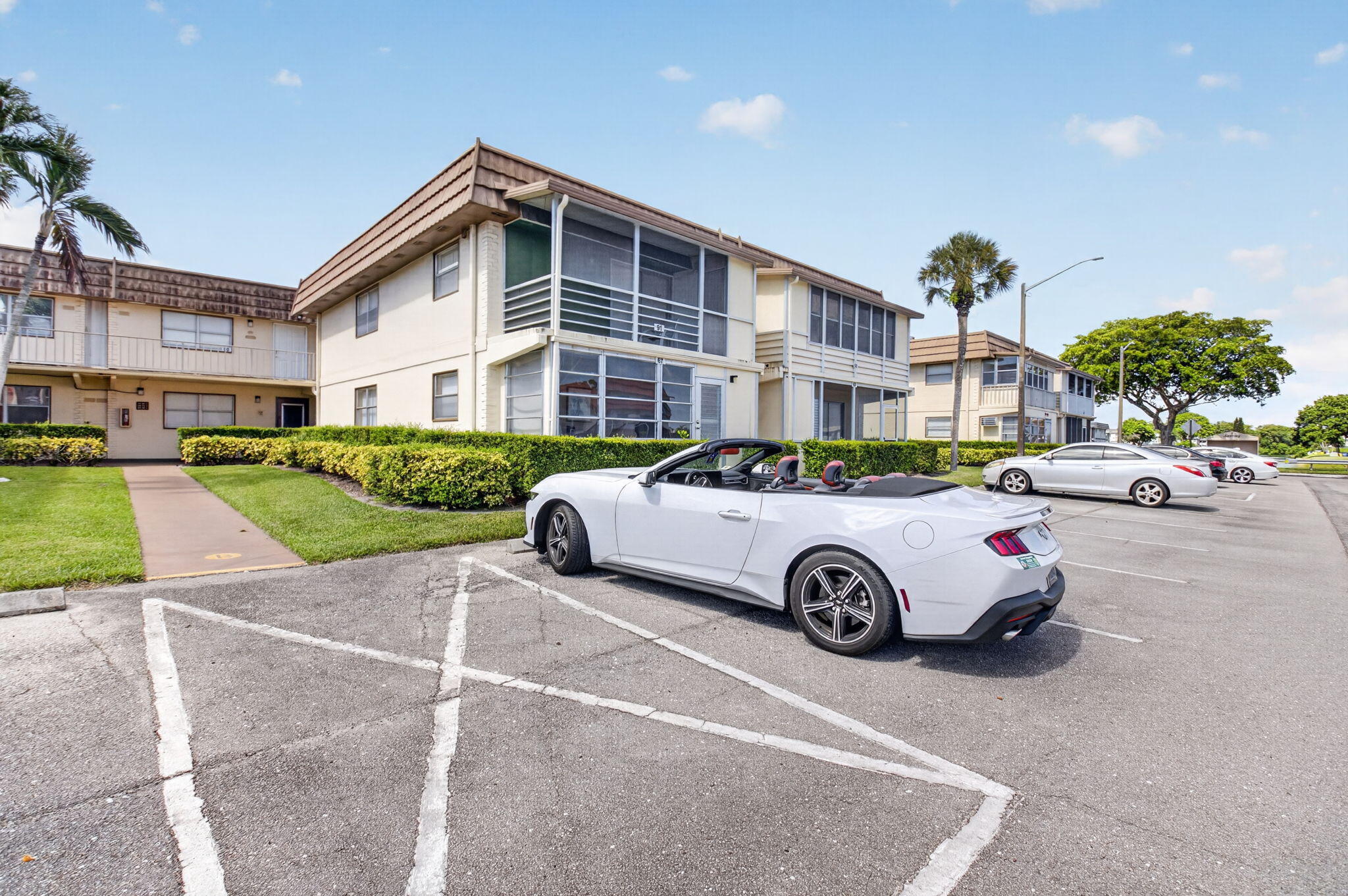 65 Saxony B Property Photo 1