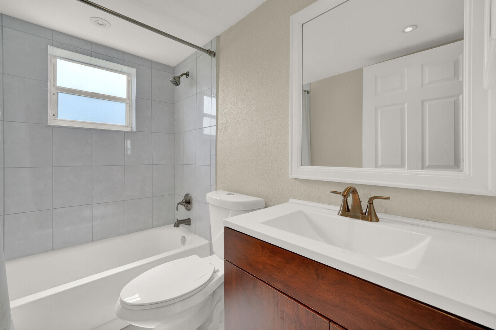742 Normandy P Property Photo 13