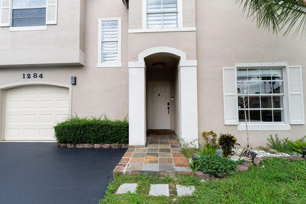 1284 Nw 125th Terrace Property Photo 6