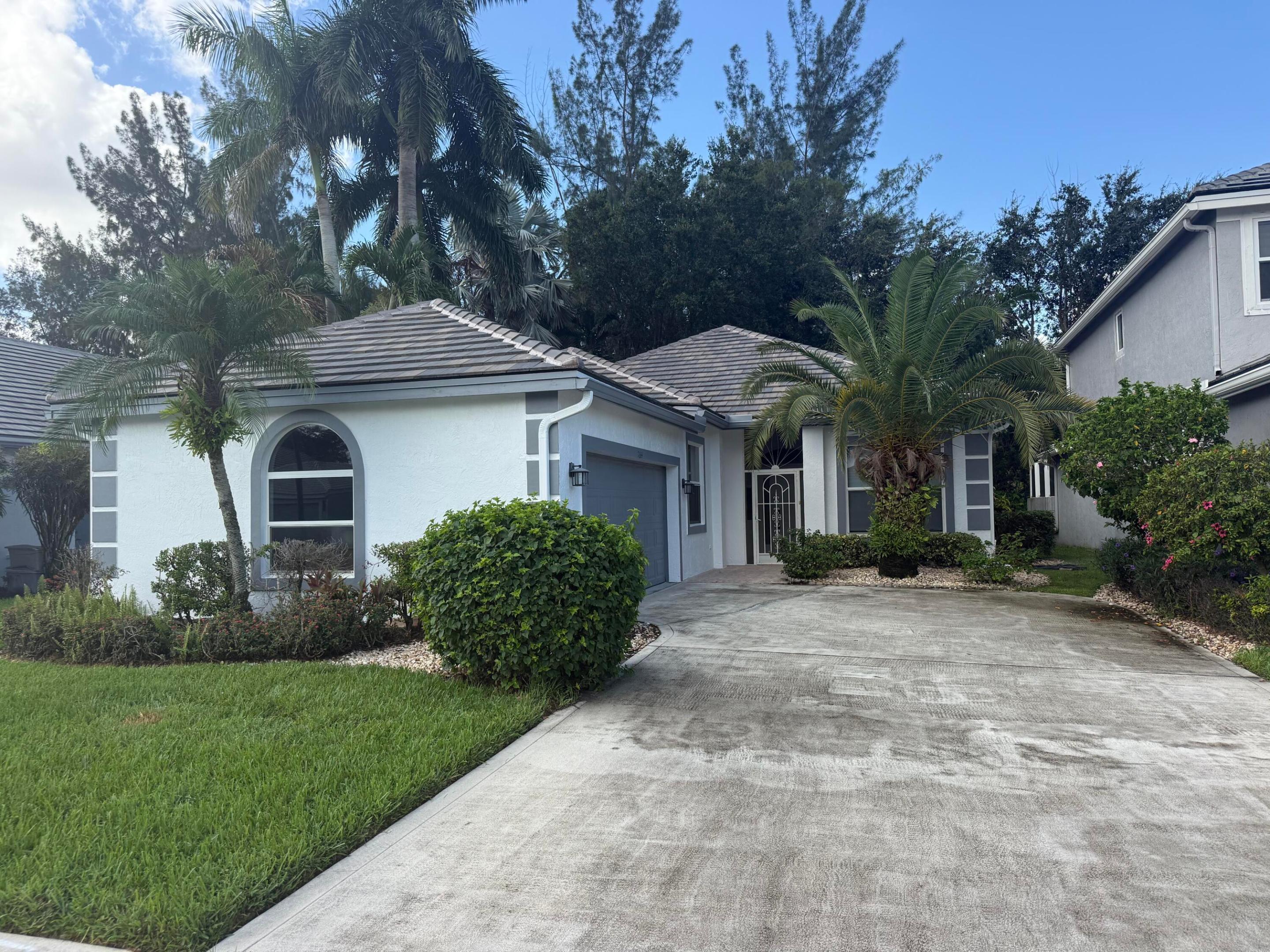 7684 DOUBLETON Drive Property Photo 1