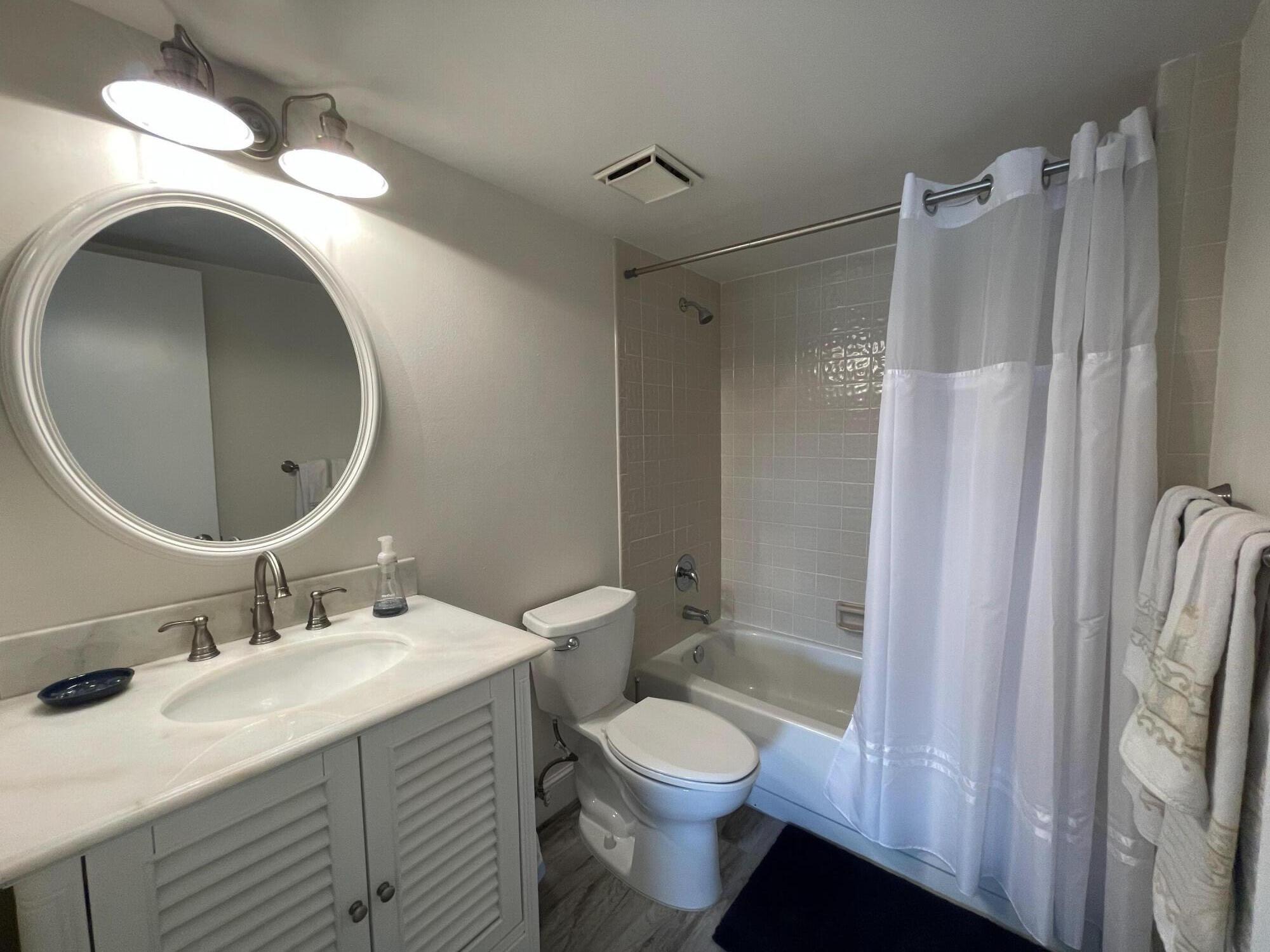 355 S Ocean Drive S 807 Property Photo 15