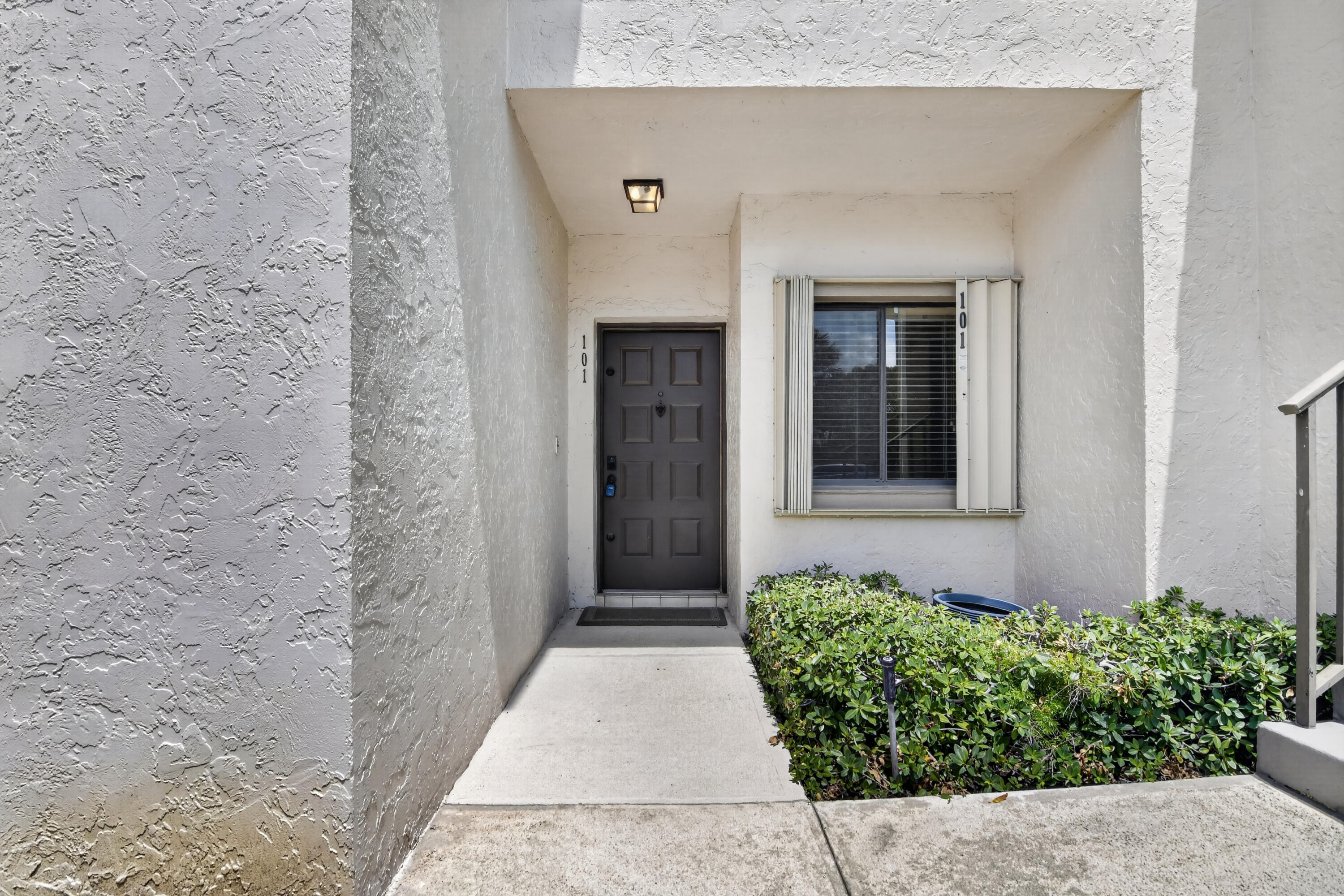 1143 Duncan Circle Unit 101 Property Photo 10