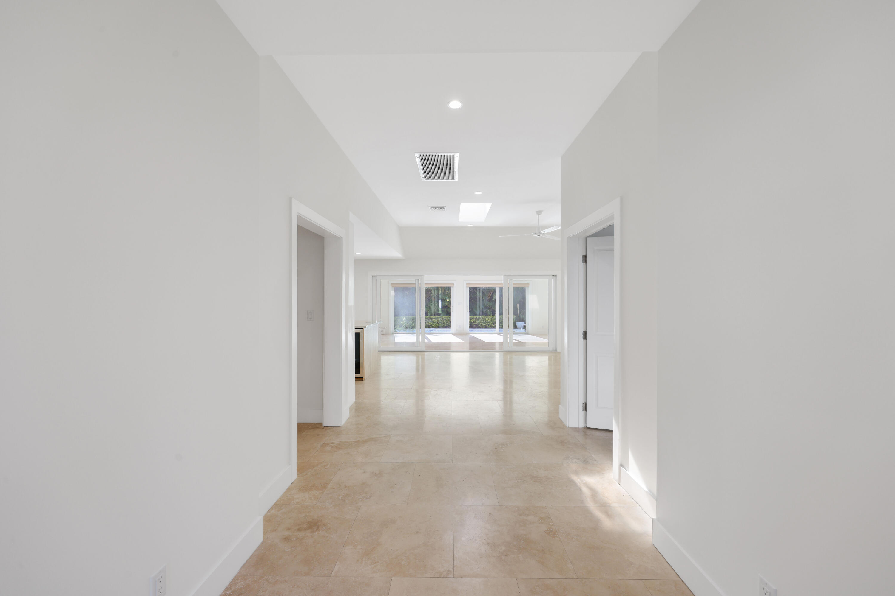 1386 S Atlantic Drive Property Photo 7
