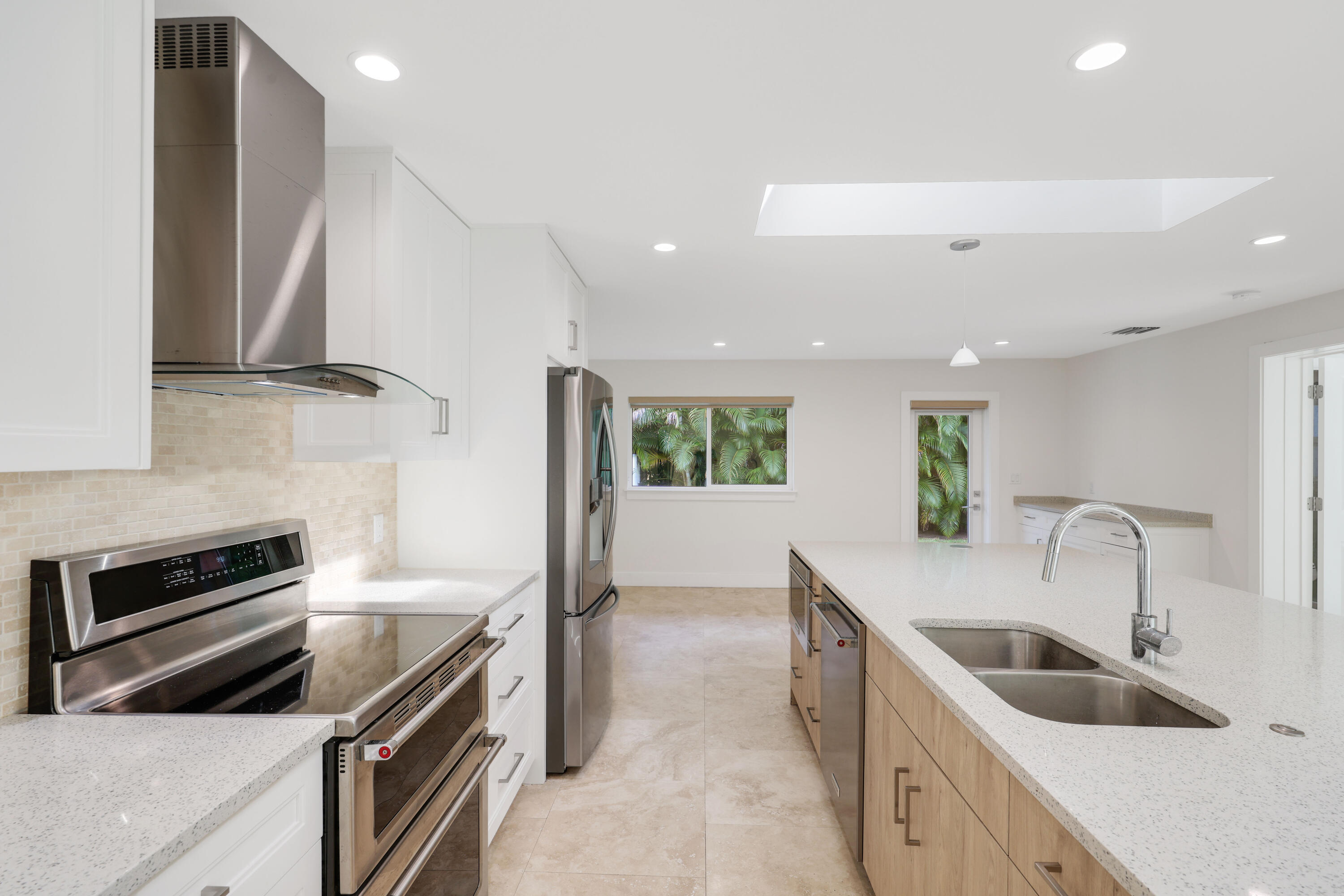 1386 S Atlantic Drive Property Photo 18