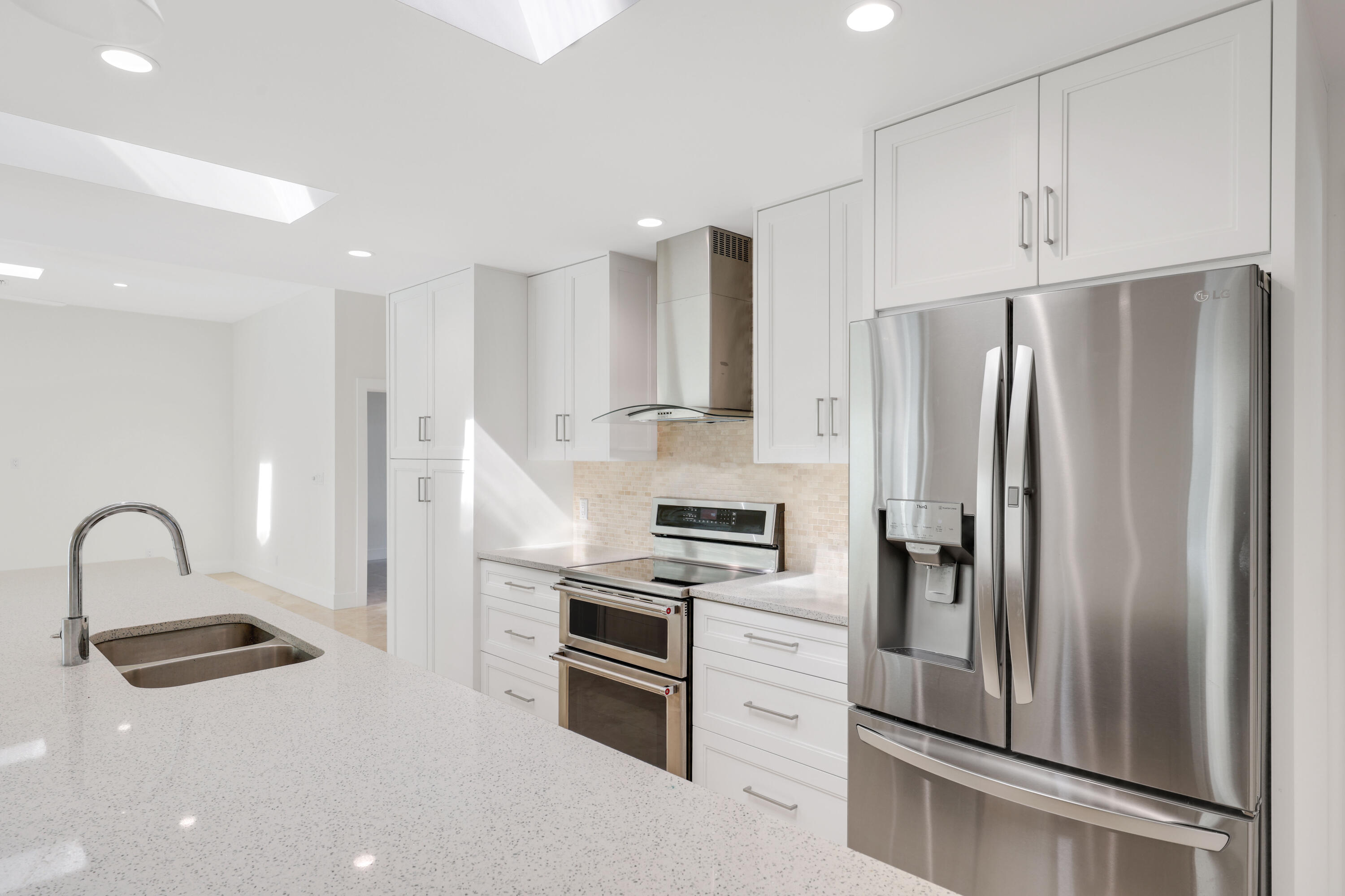 1386 S Atlantic Drive Property Photo 19