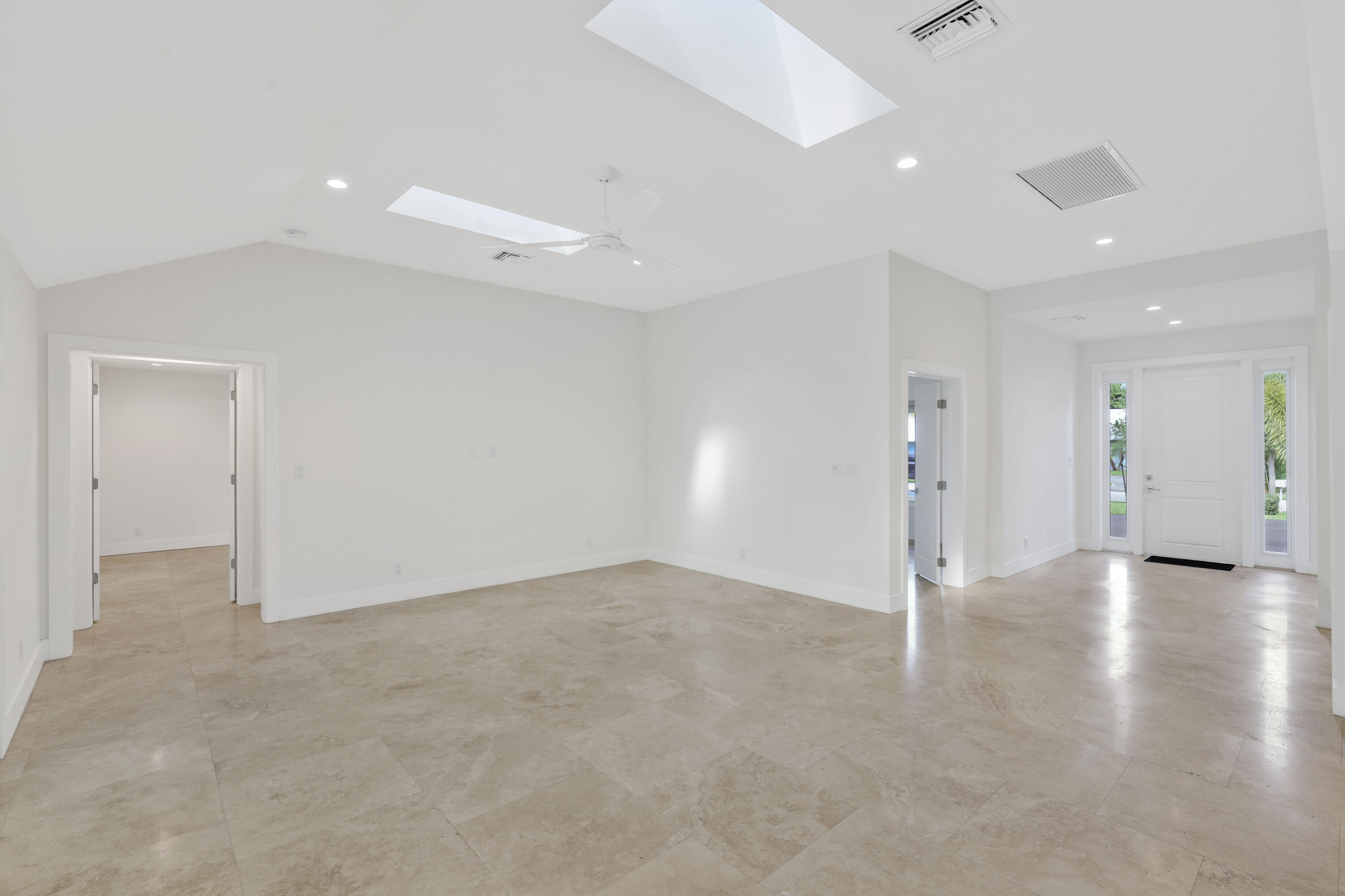 1386 S Atlantic Drive Property Photo 31