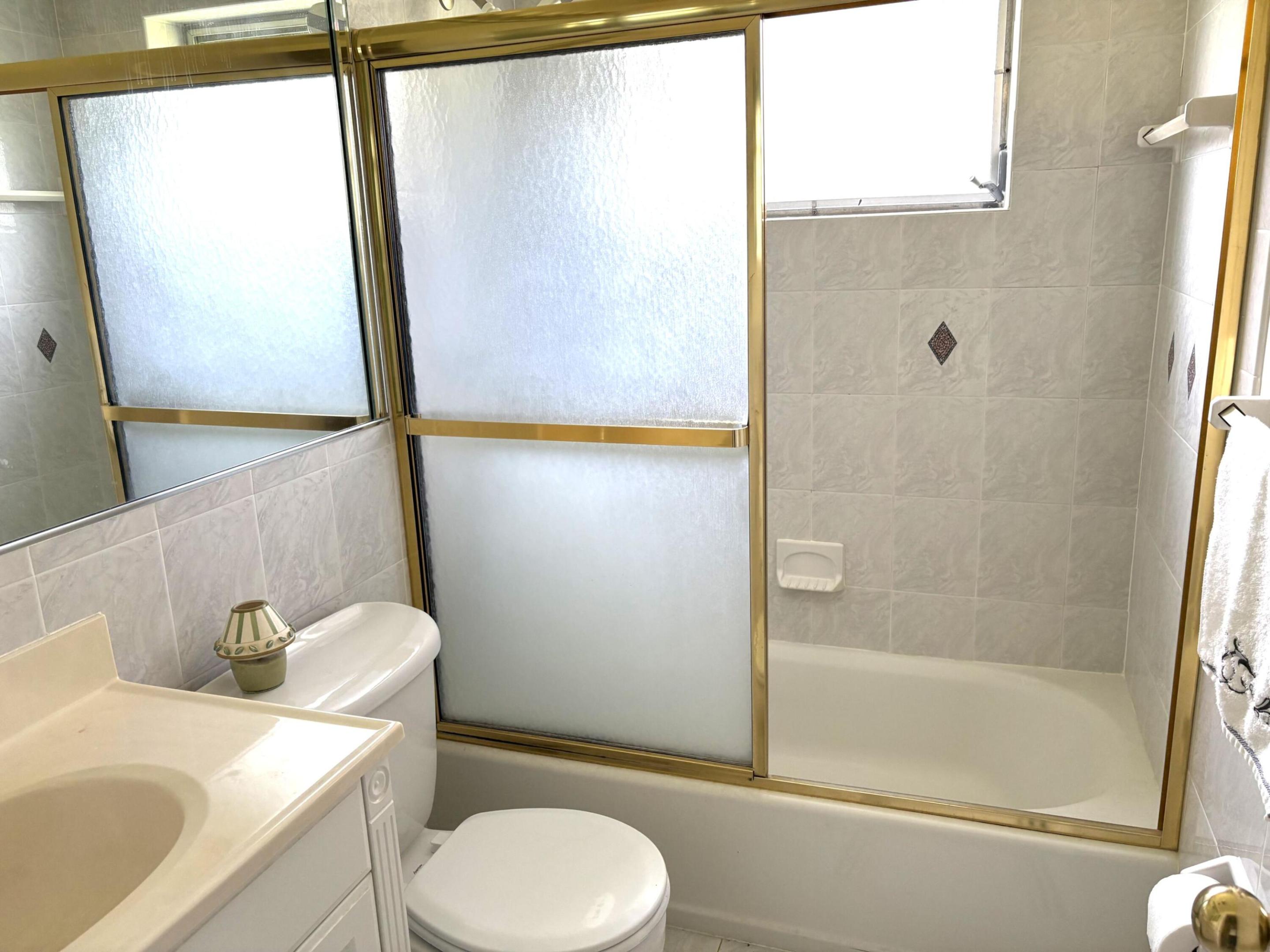5403 Nw 27th Way Property Photo 10