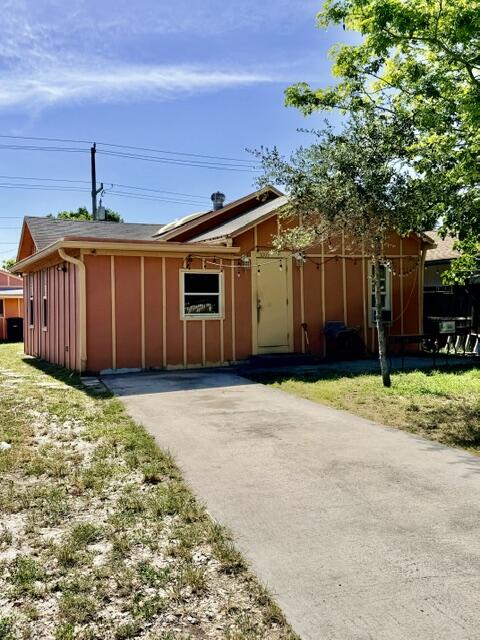 1009 S Pine Street Property Photo 1
