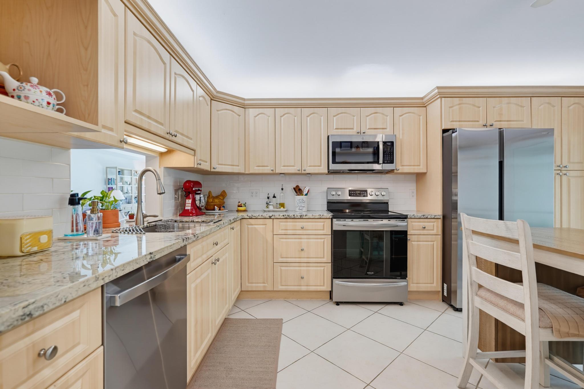 9123 Pine Springs Drive Property Photo 35