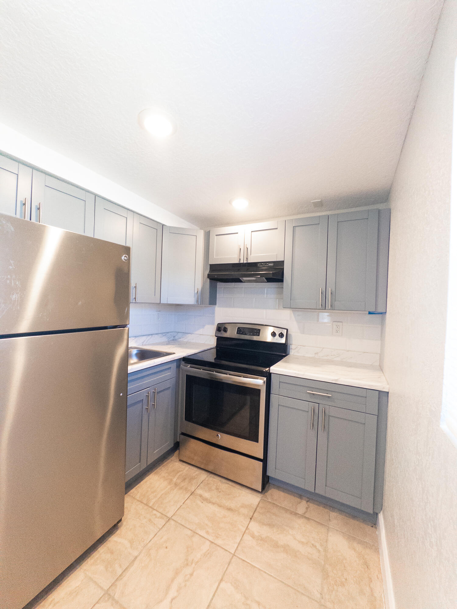 2505 Avenue L Property Photo 2