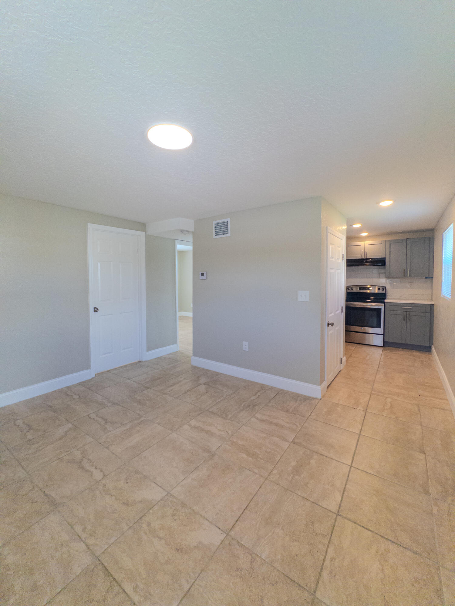 2505 Avenue L Property Photo 4