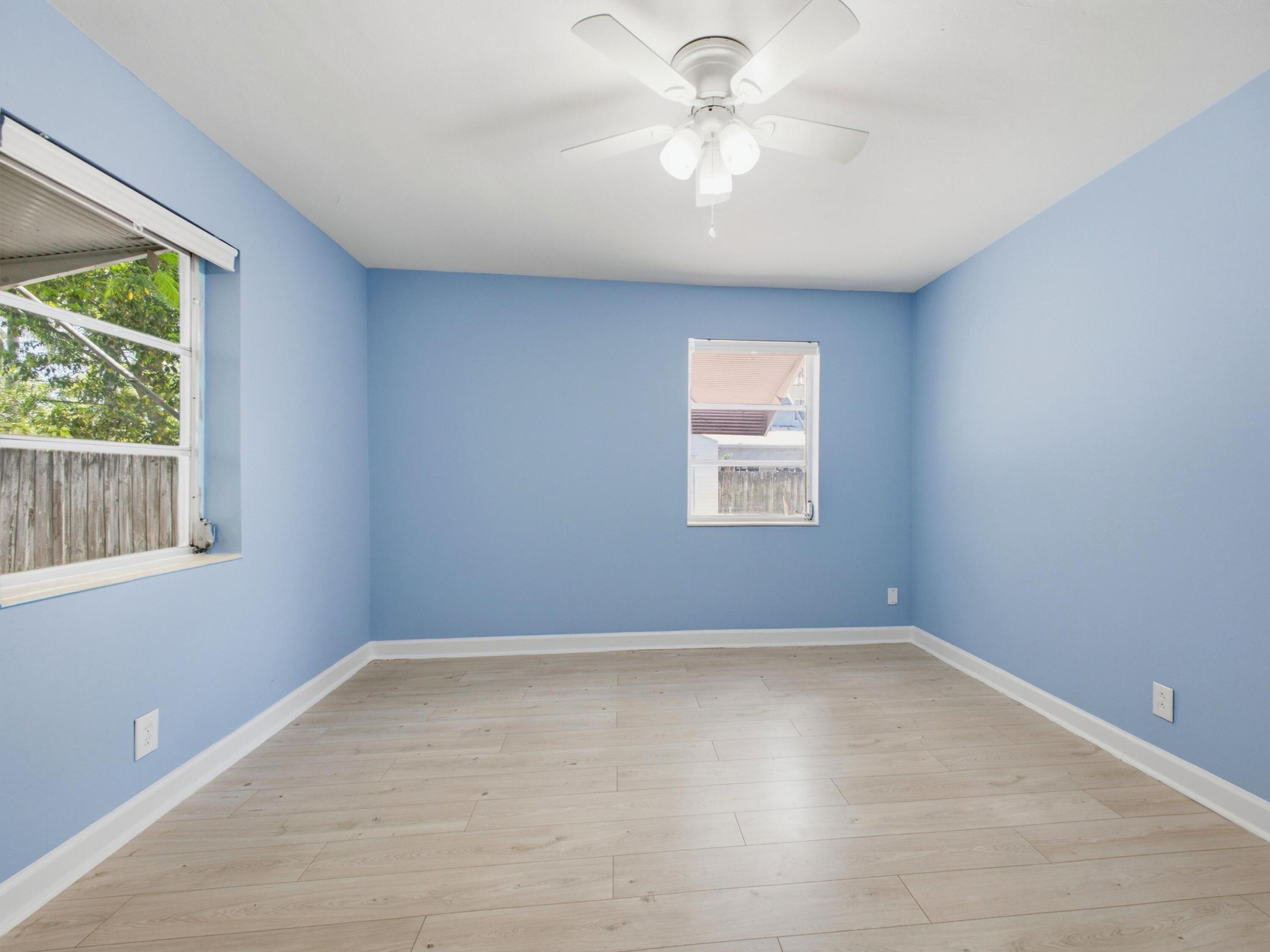 370 Orange Way Property Photo 17