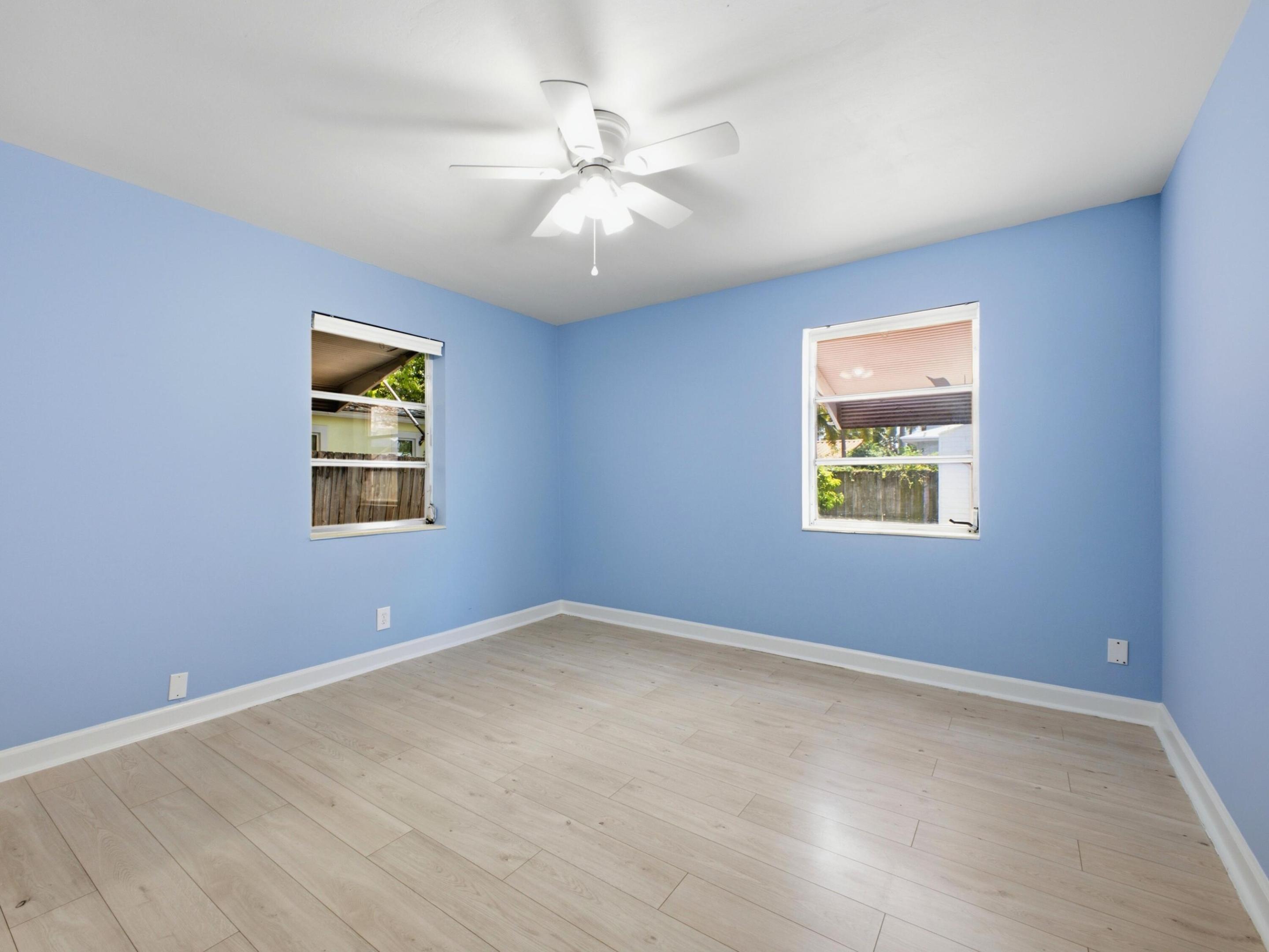 370 Orange Way Property Photo 18