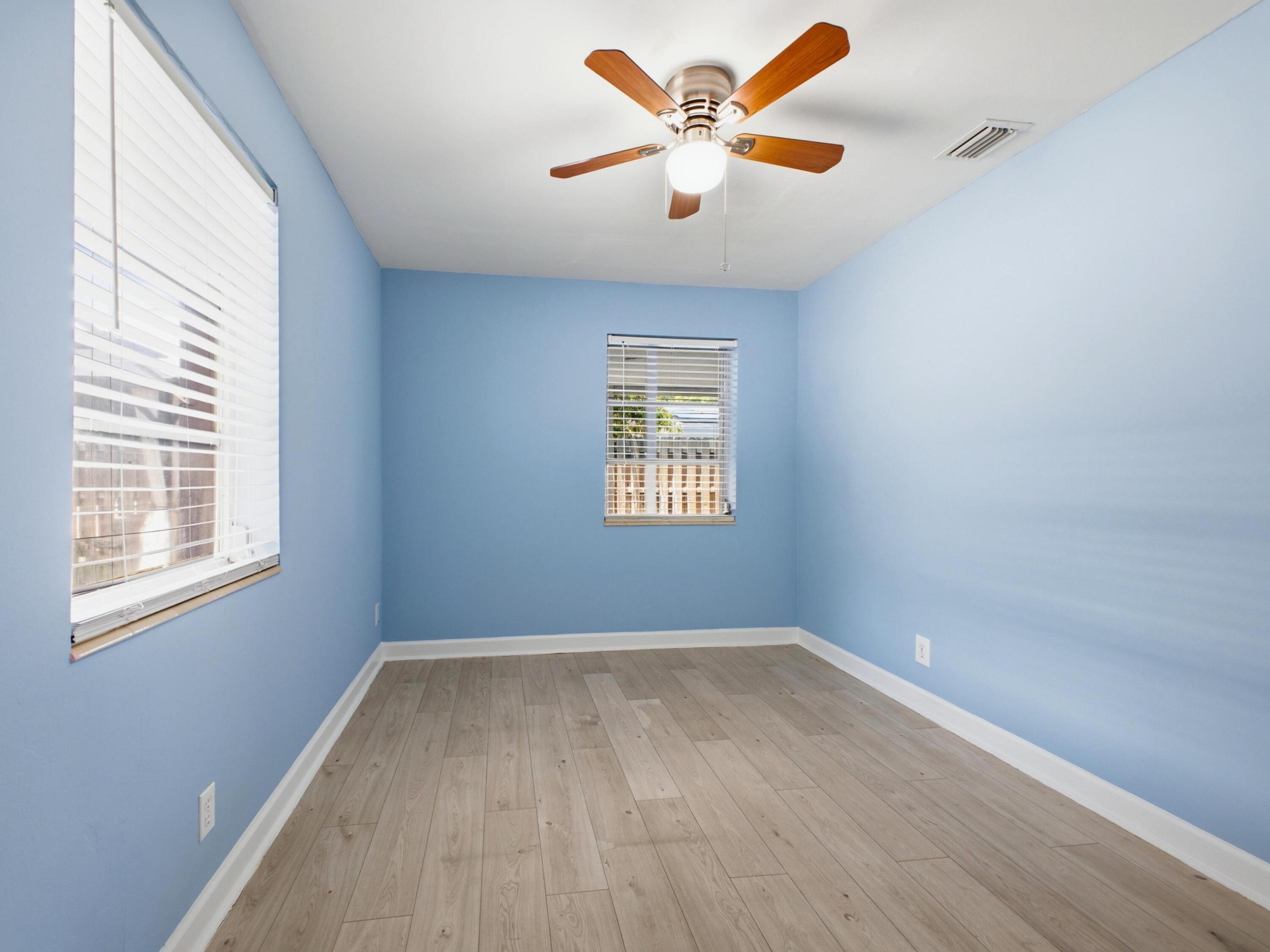 370 Orange Way Property Photo 24