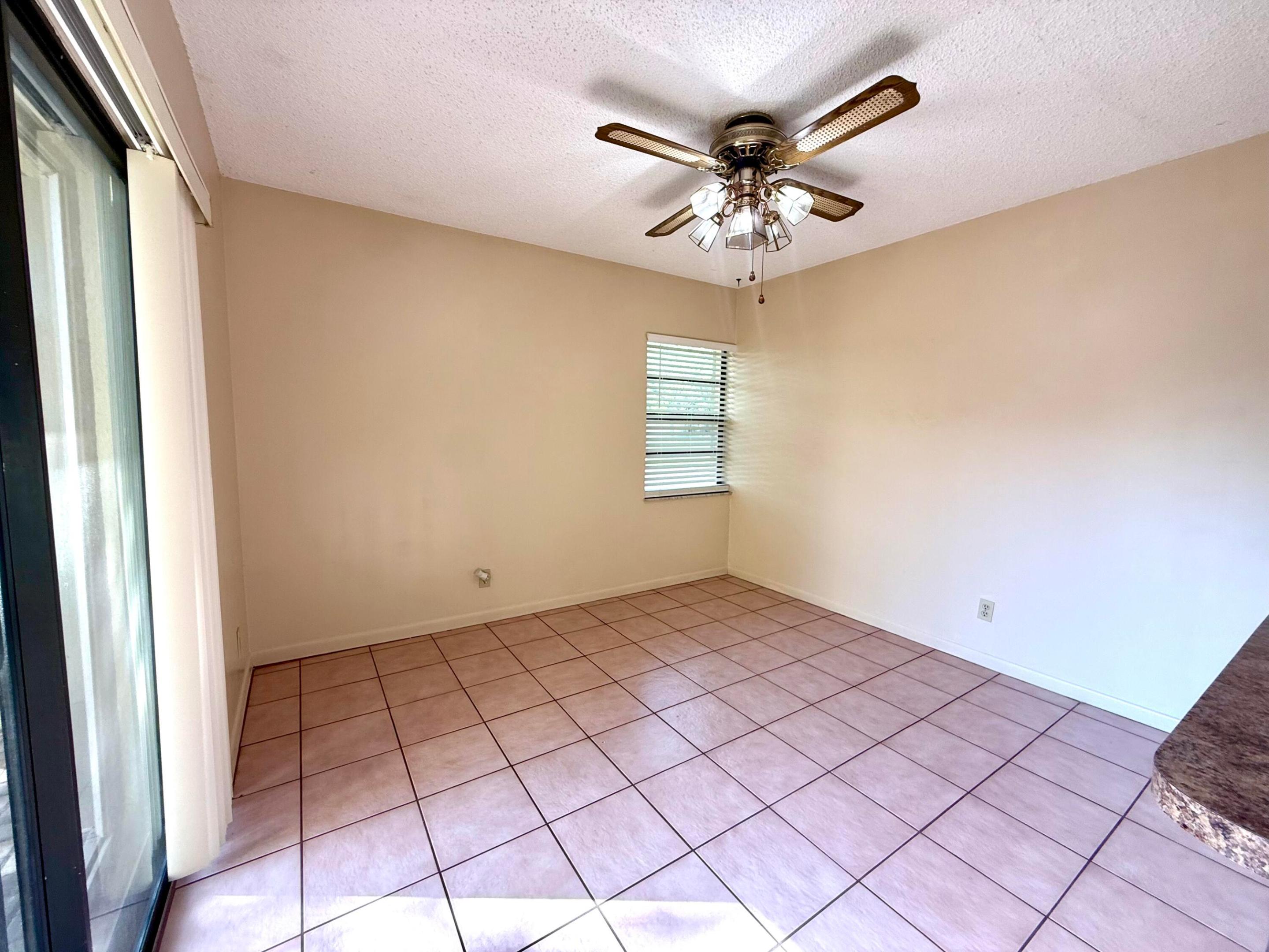 3100 Se Brook Street Property Photo 12