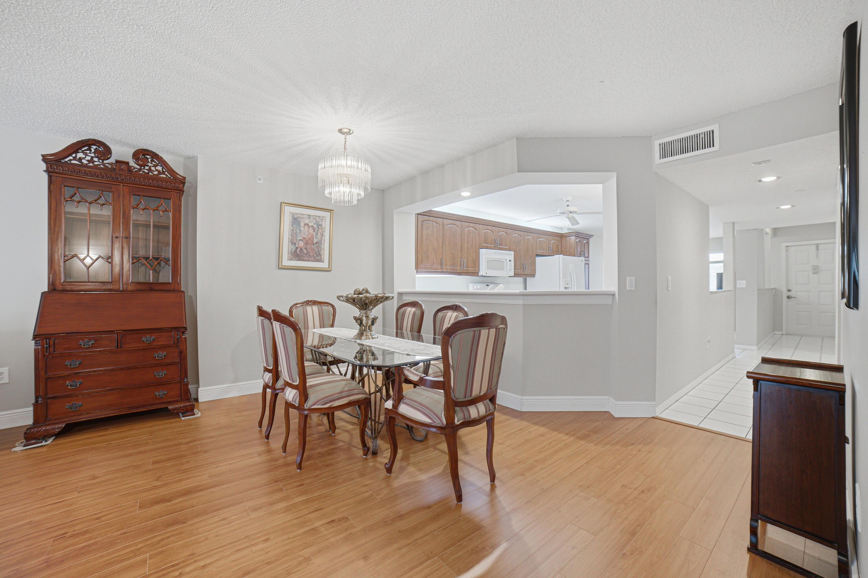 7643 Granville Drive 210 Property Photo 5