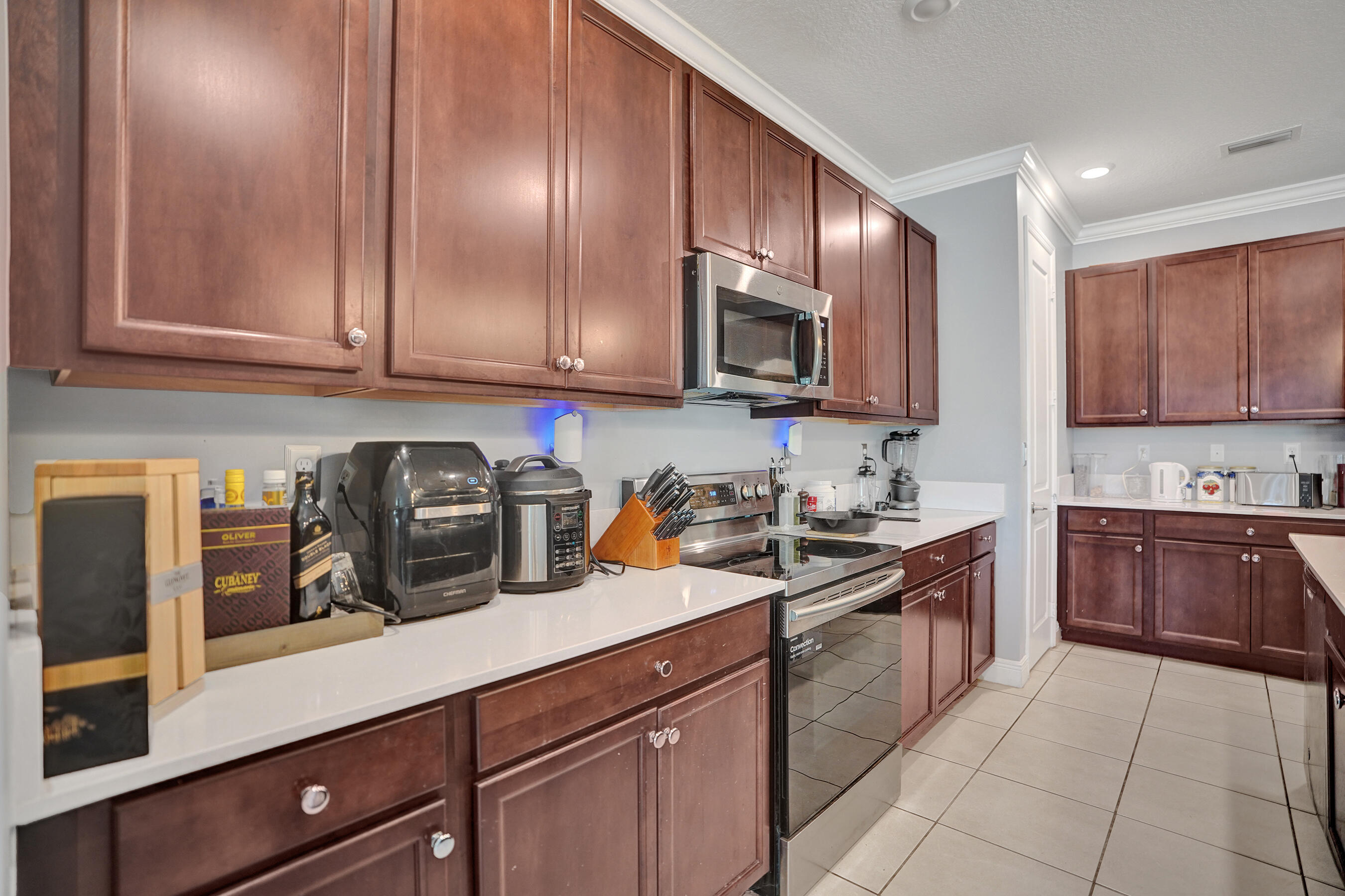 4147 Rosa Drive Property Photo 4