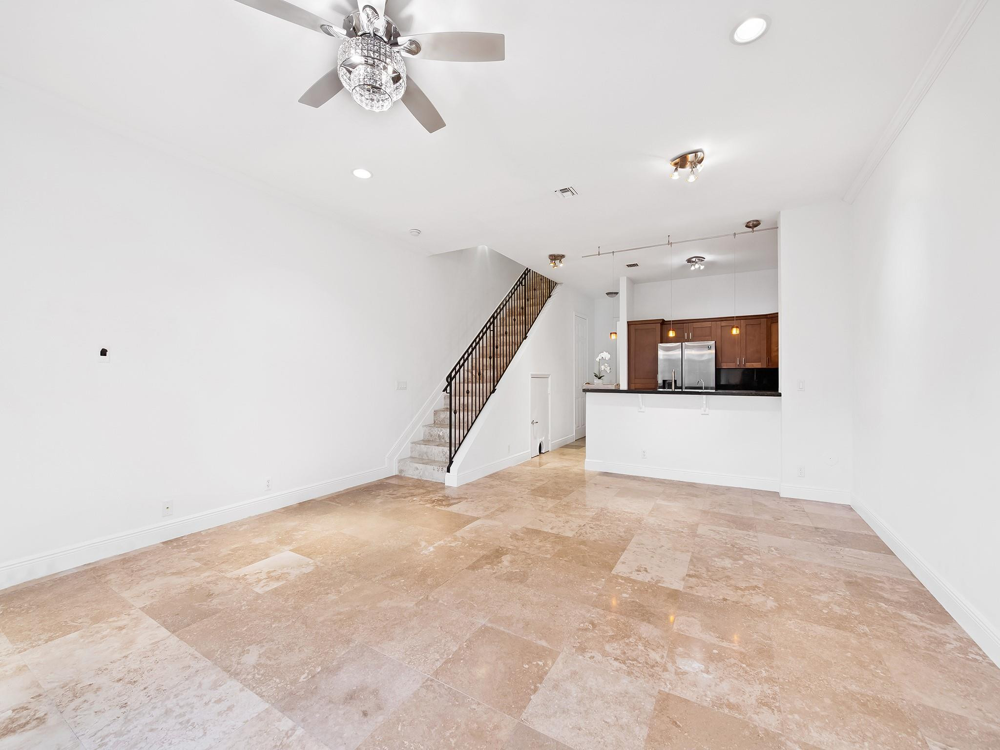 1226 Ne 14th Avenue Property Photo 6