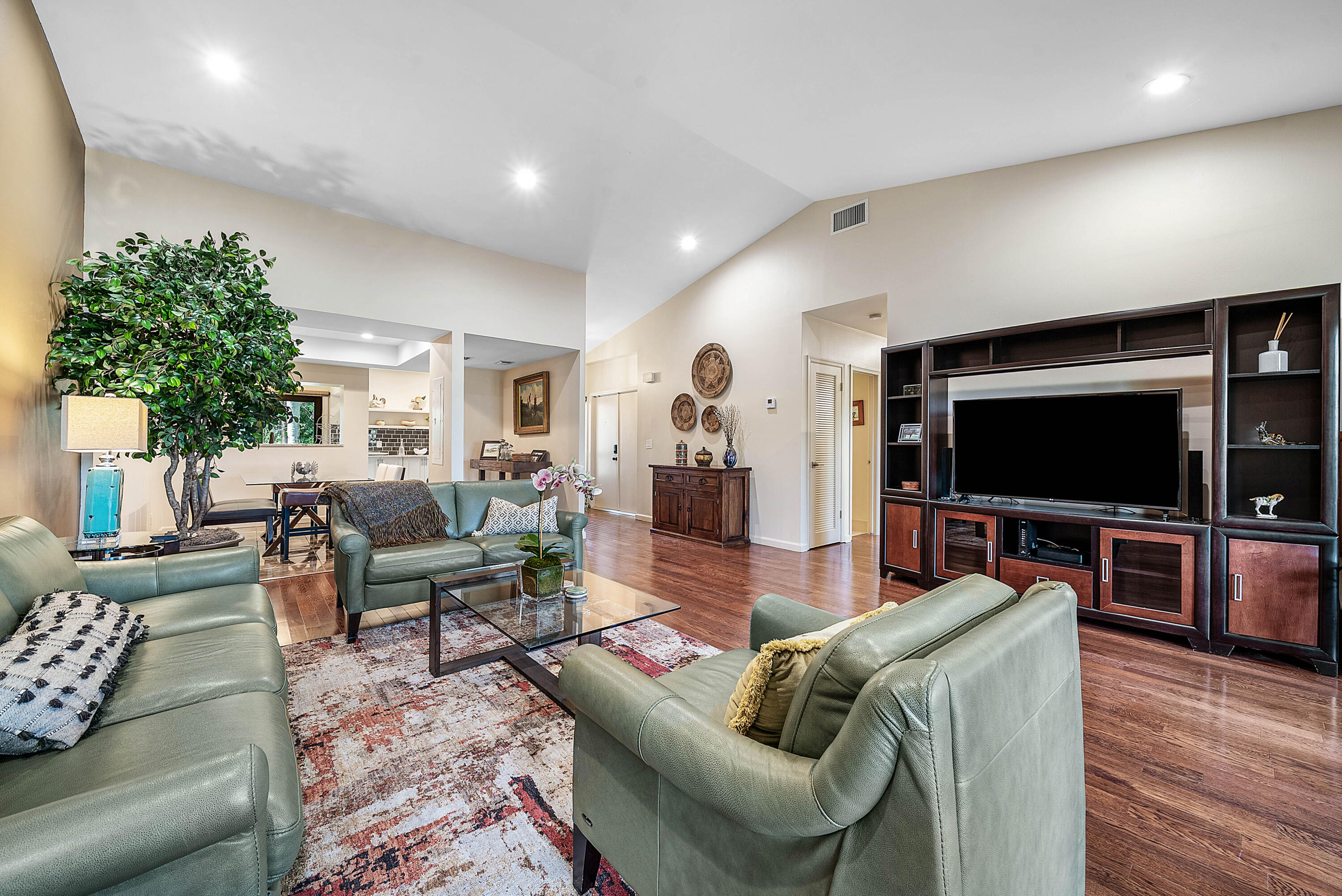 11355 Pond View Drive D202 Property Photo 8