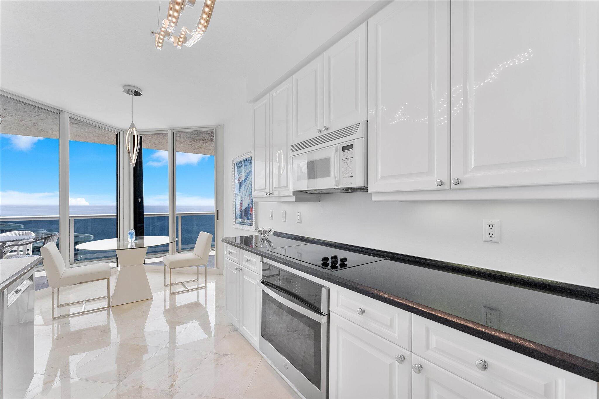 3200 N Ocean Boulevard 2505 Property Photo 16