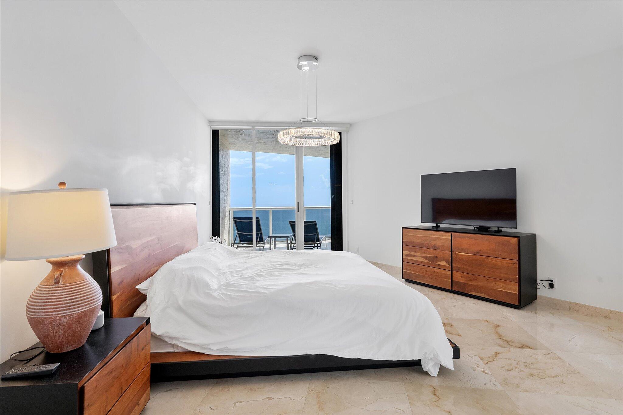 3200 N Ocean Boulevard 2505 Property Photo 19