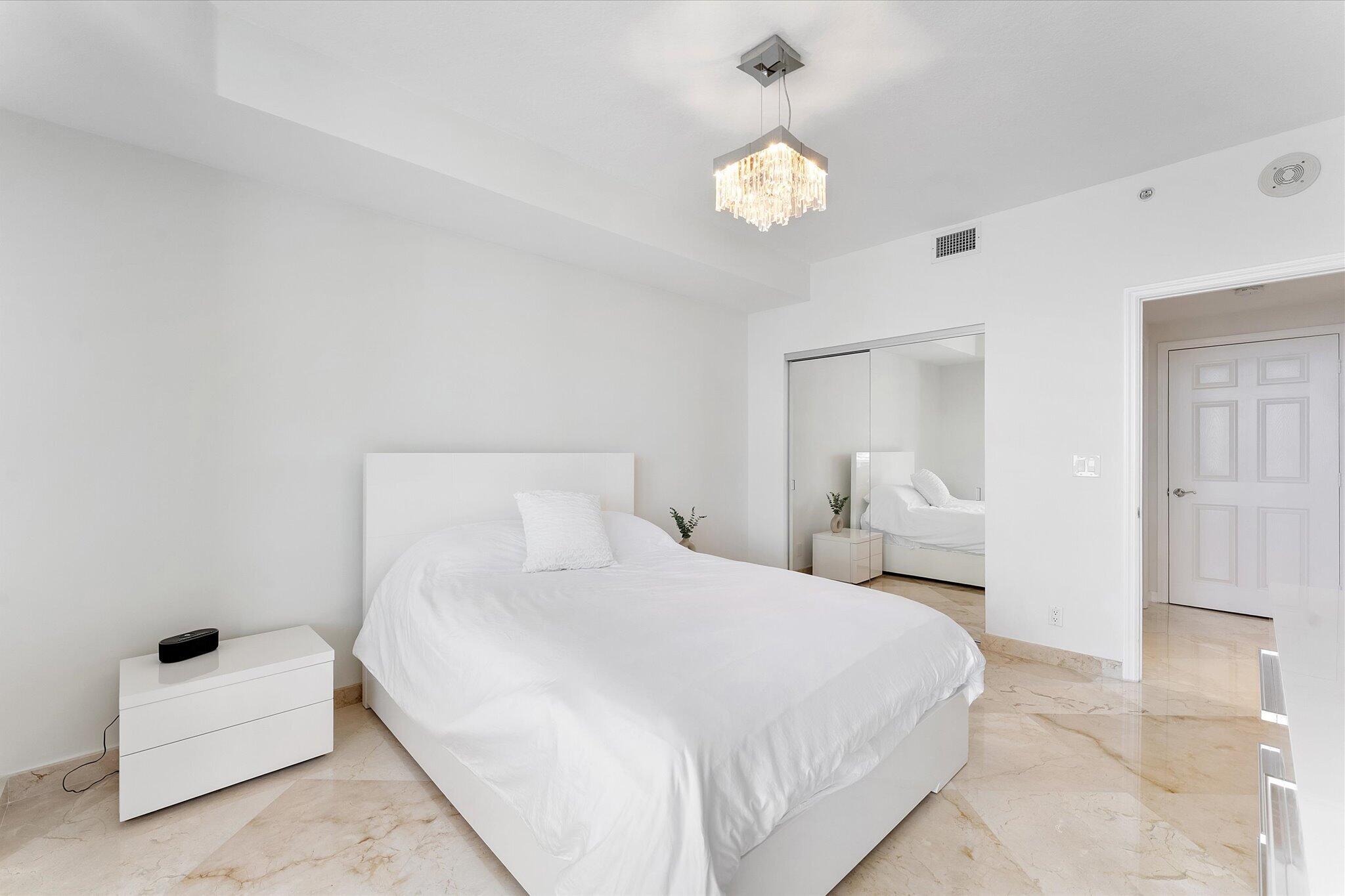 3200 N Ocean Boulevard 2505 Property Photo 25