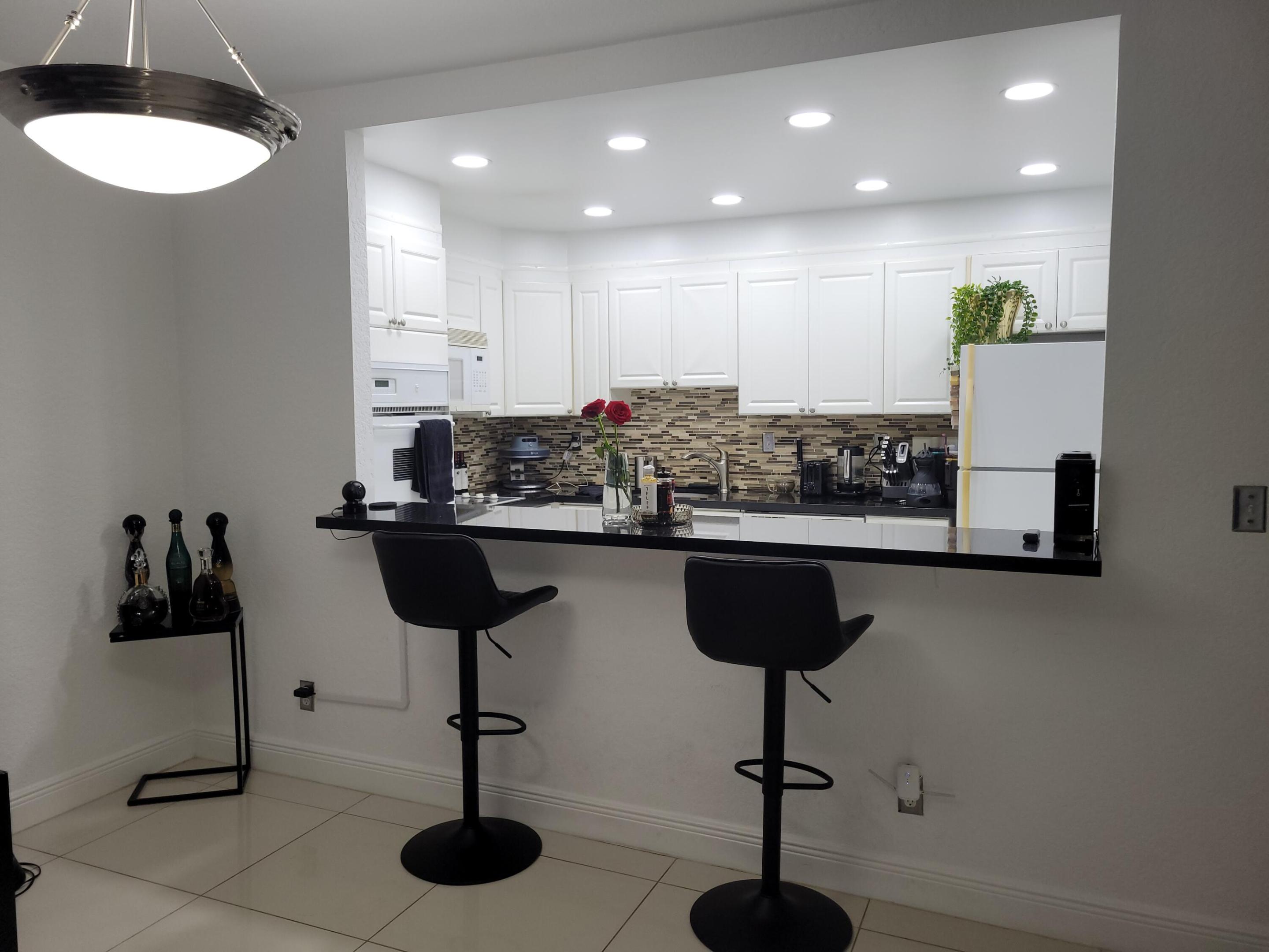 19370 Collins Avenue 623 Property Photo 4