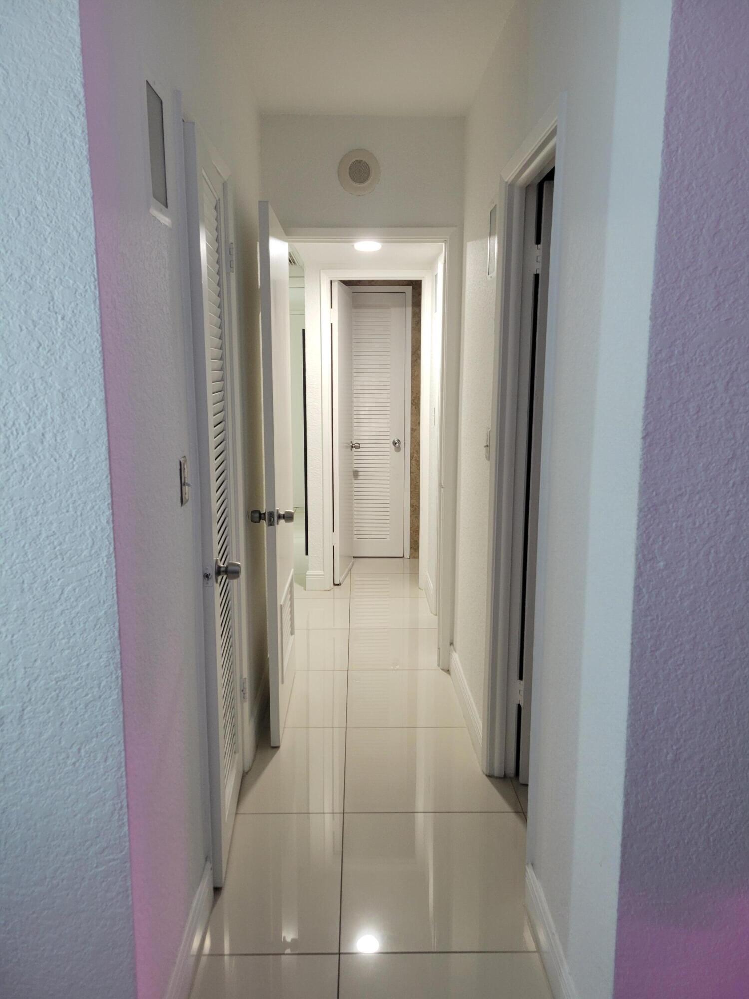 19370 Collins Avenue 623 Property Photo 18