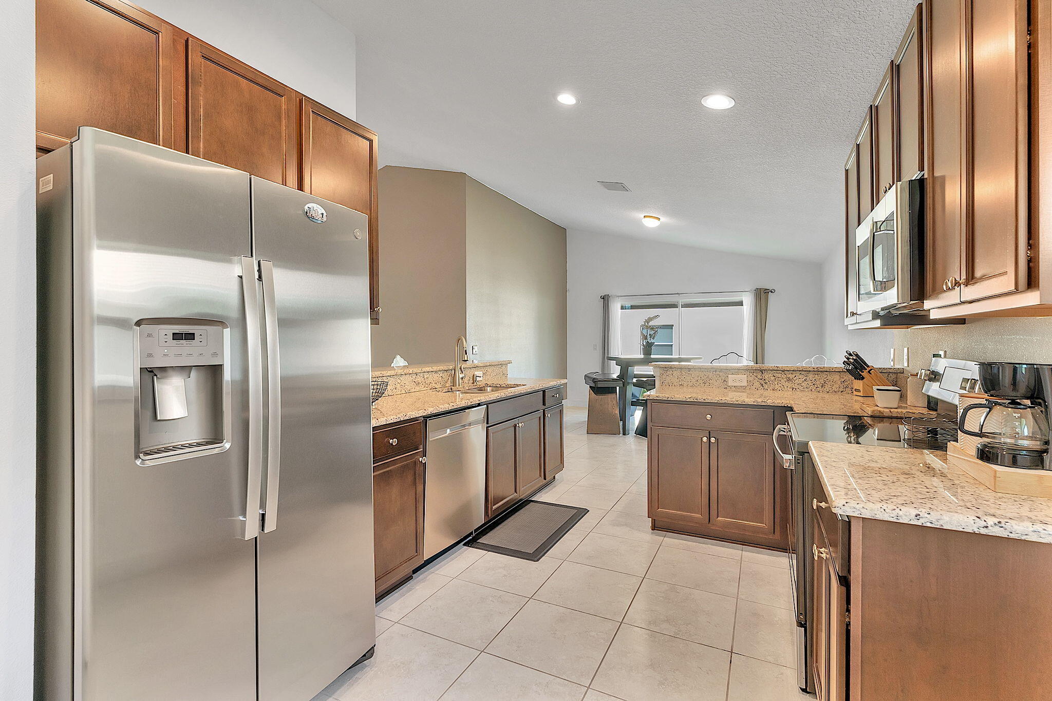 9728 Starboard Drive Property Photo 6